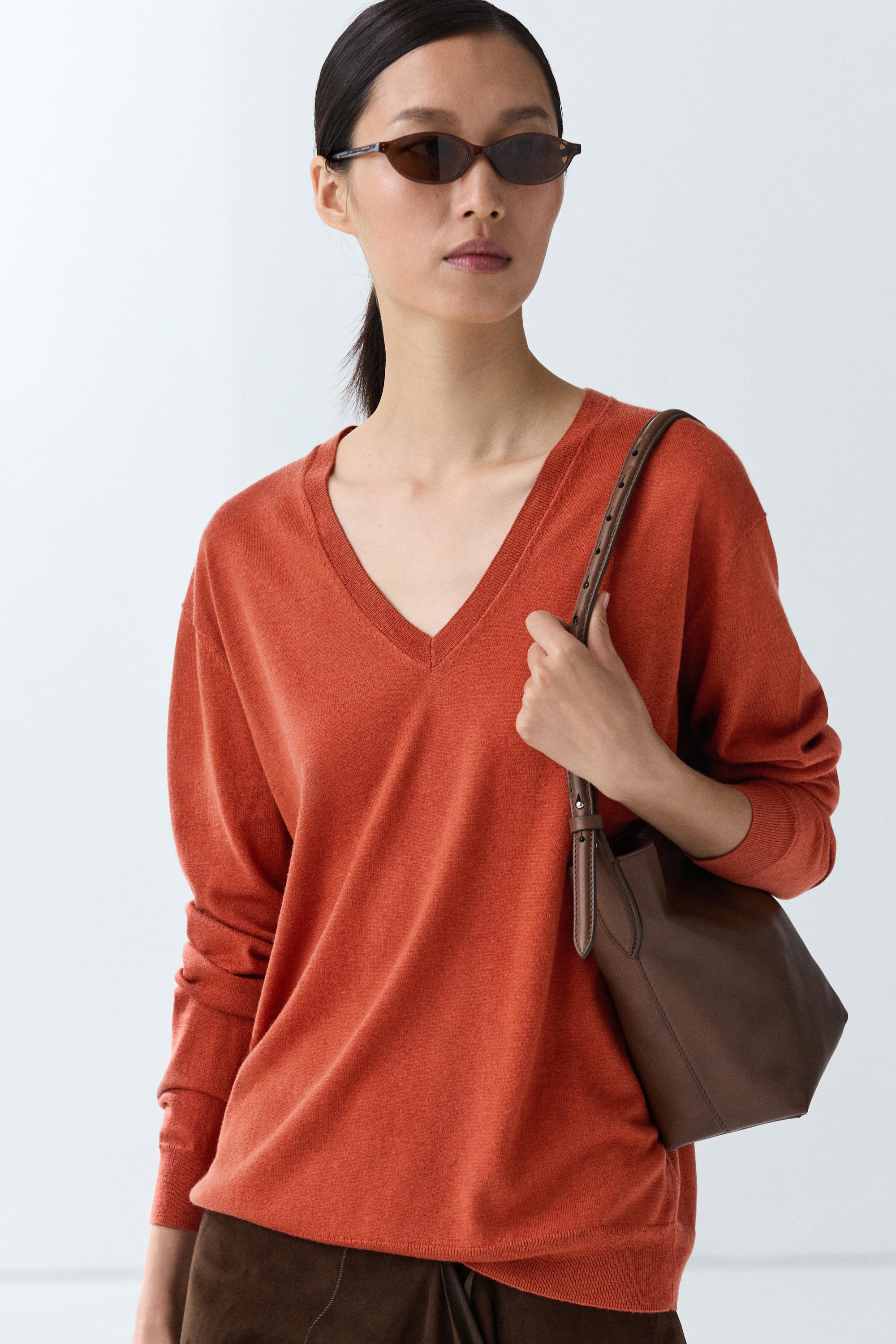 V-neck knit sweater - BURNT ORANGE