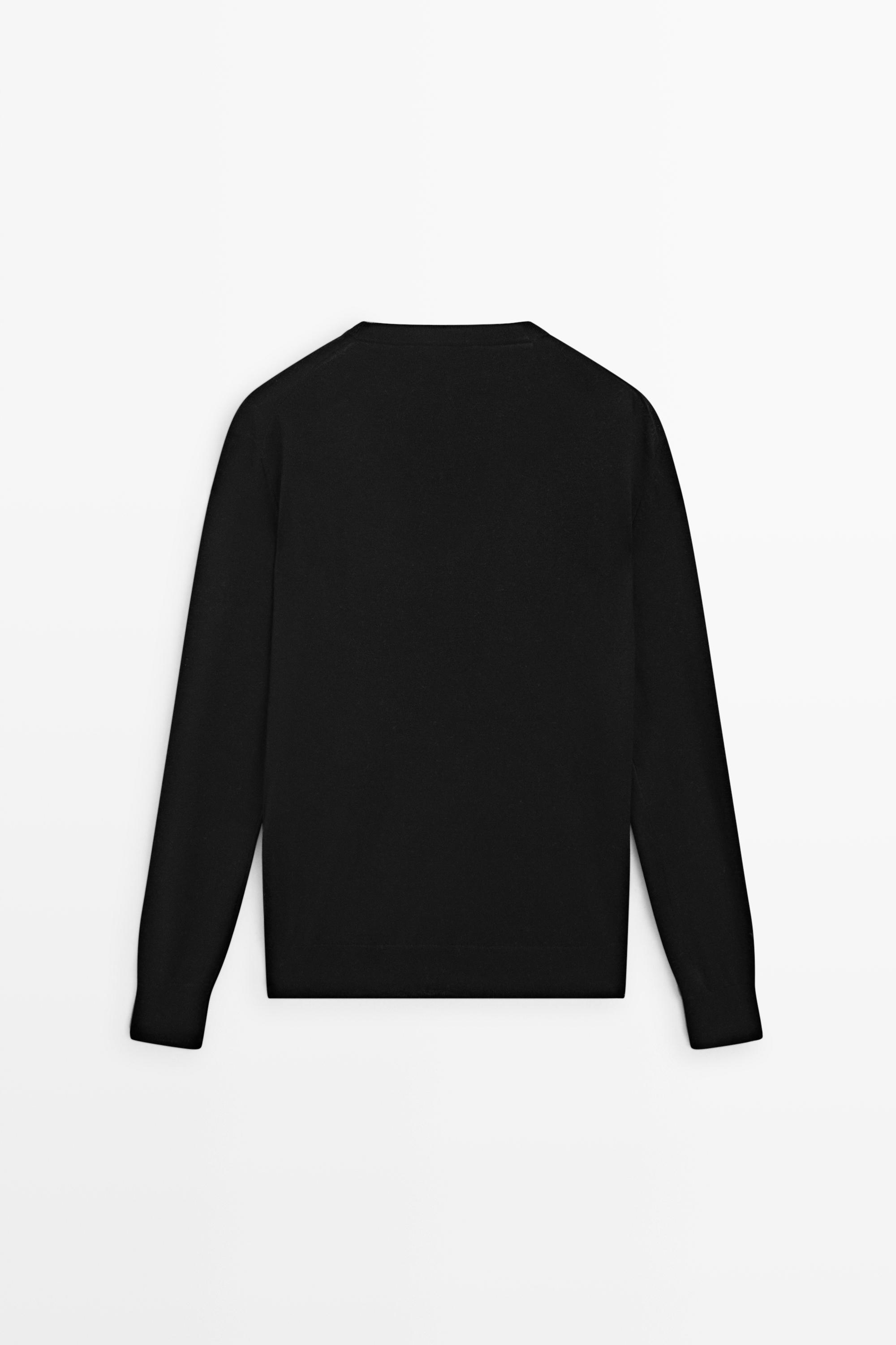 V-neck knit sweater - BLACK