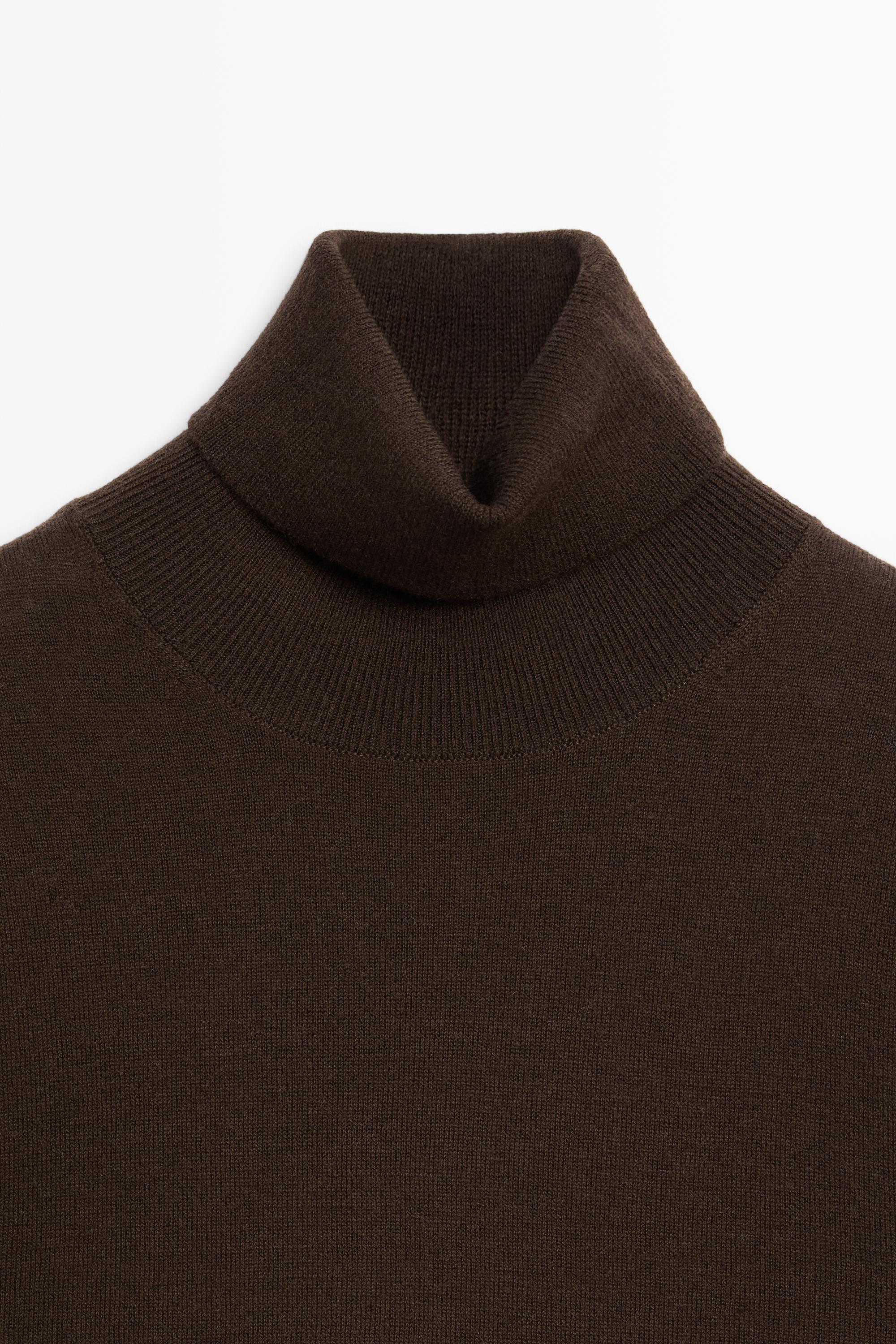Wool blend turtleneck knit sweater - Chocolate