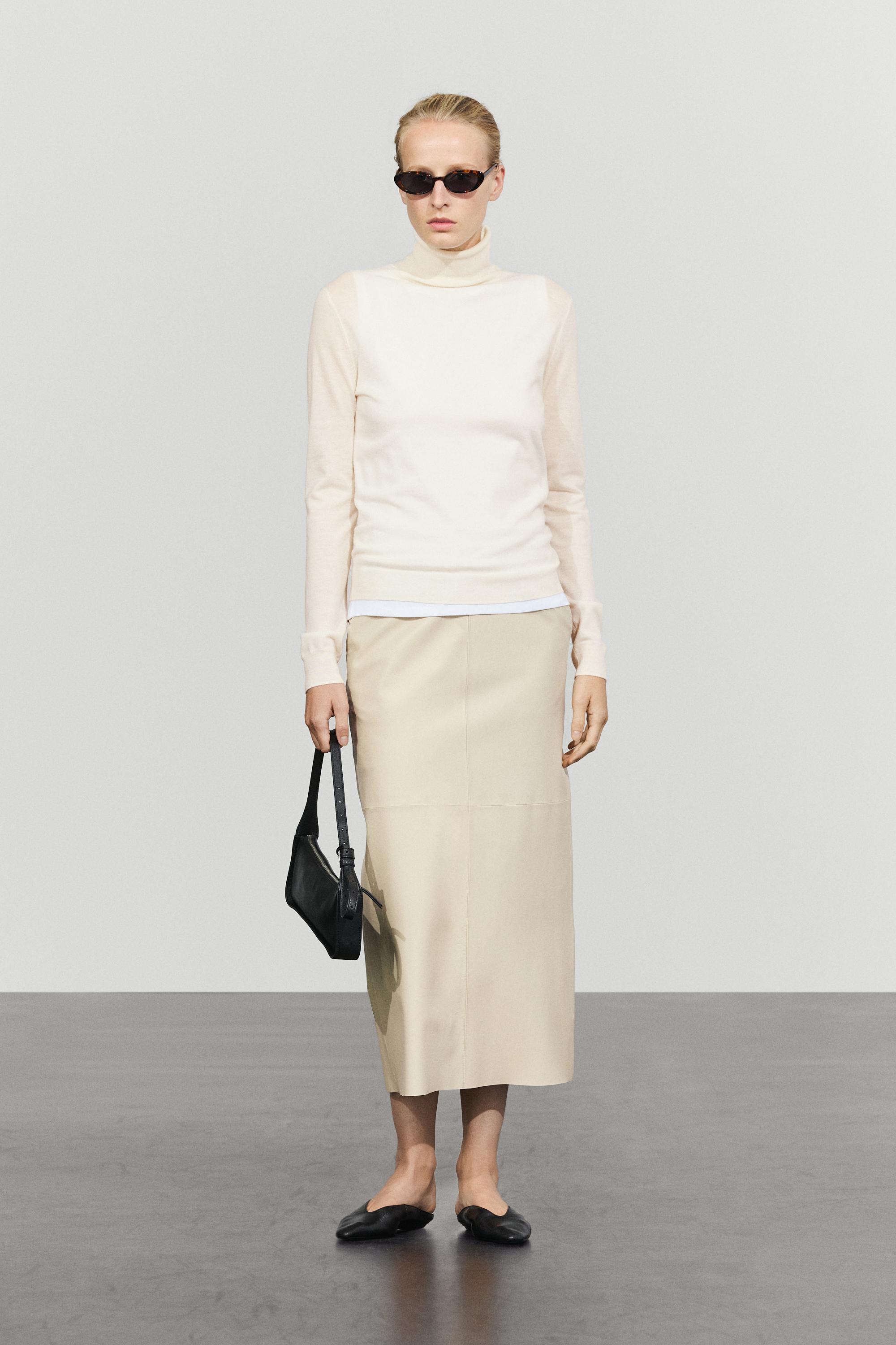 Wool-blend turtleneck knit sweater - CREAM