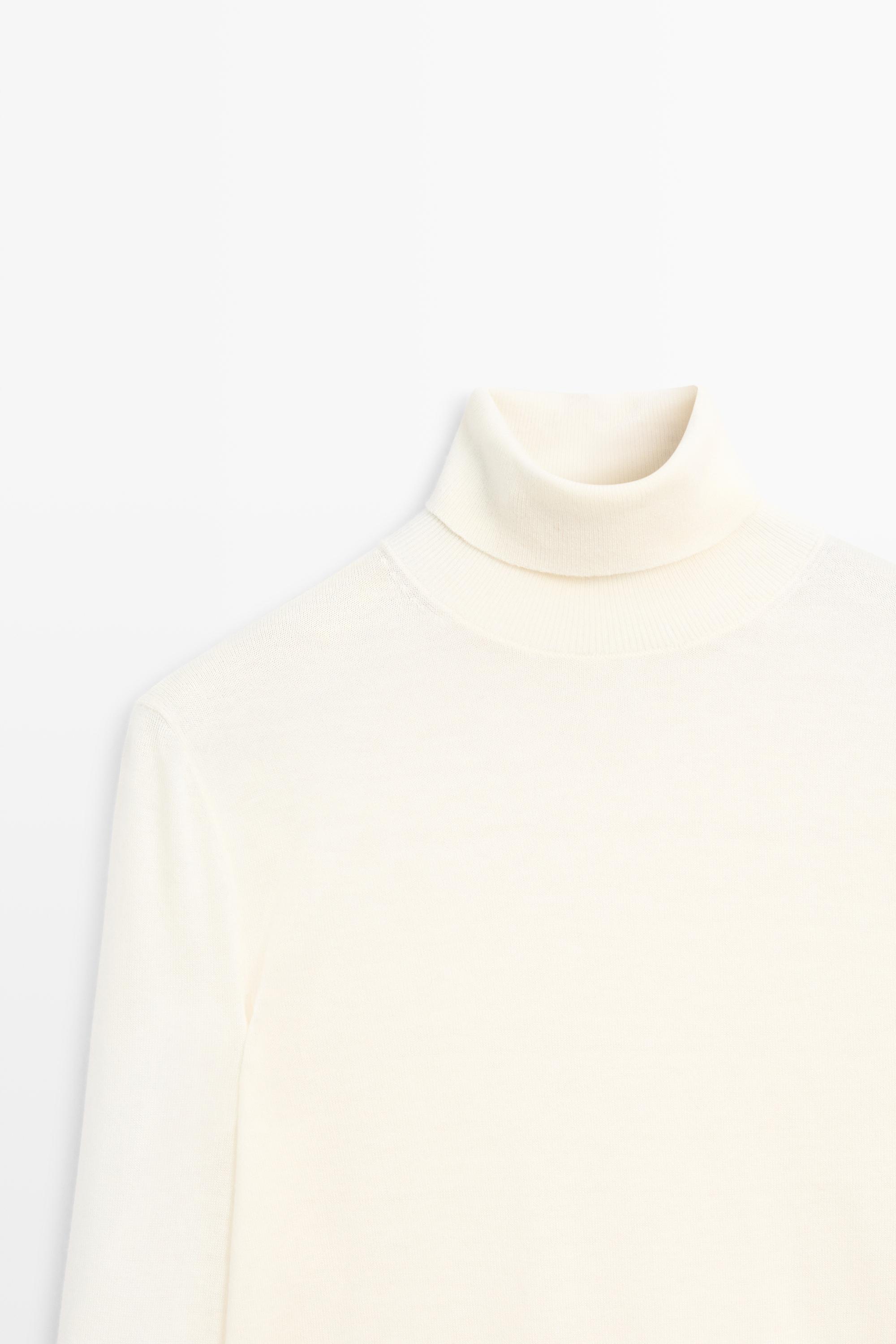 Wool-blend turtleneck knit sweater - CREAM