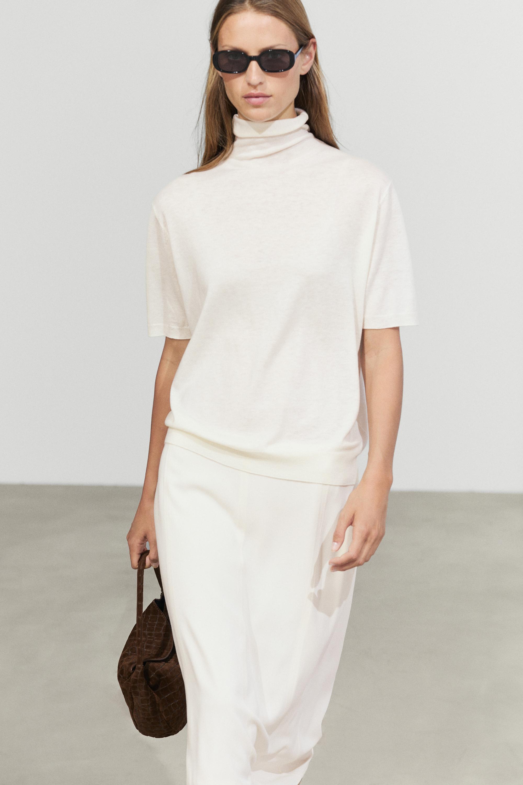 Wool blend turtleneck knit sweater - CREAM