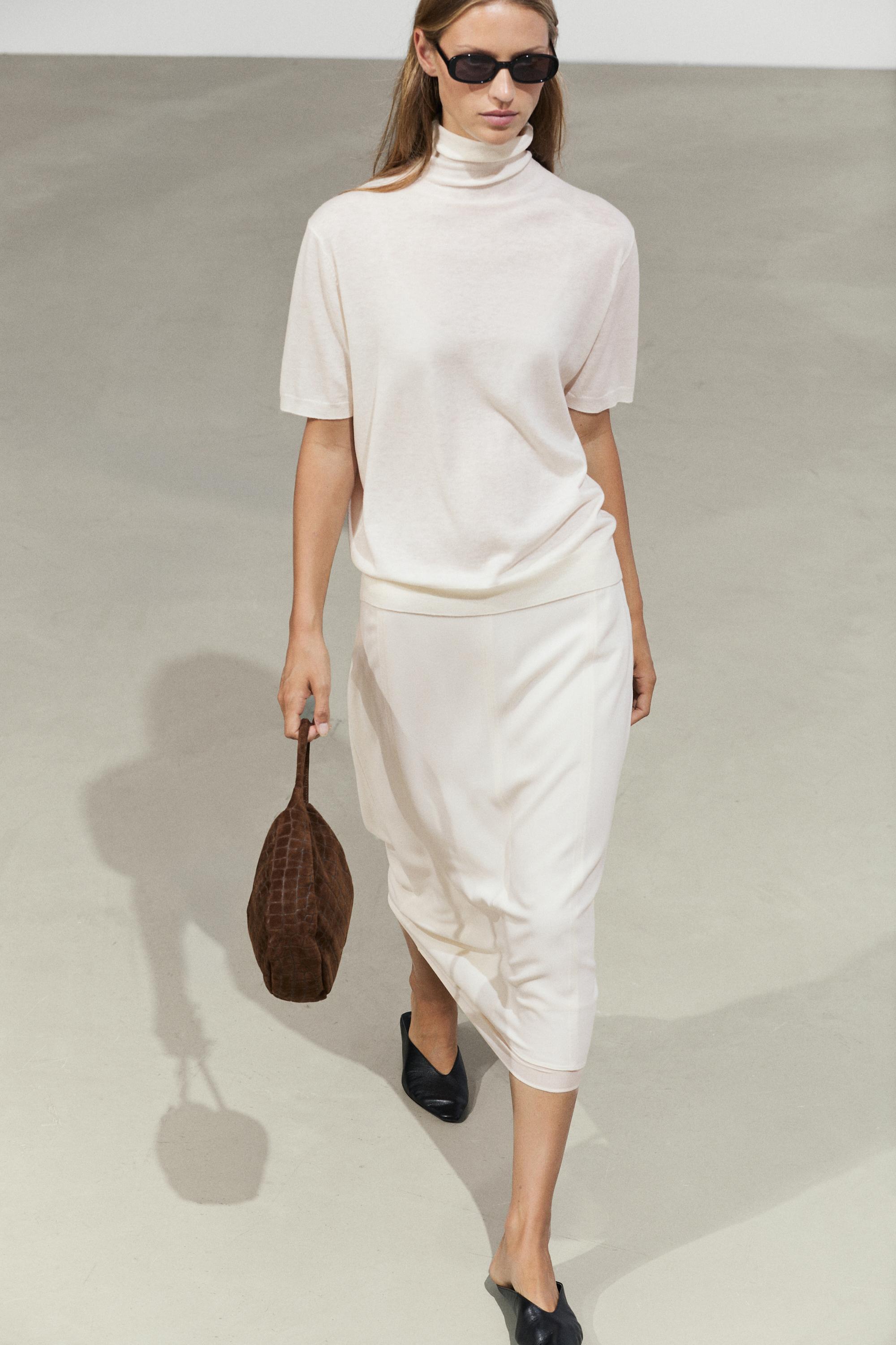 Wool blend turtleneck knit sweater - CREAM