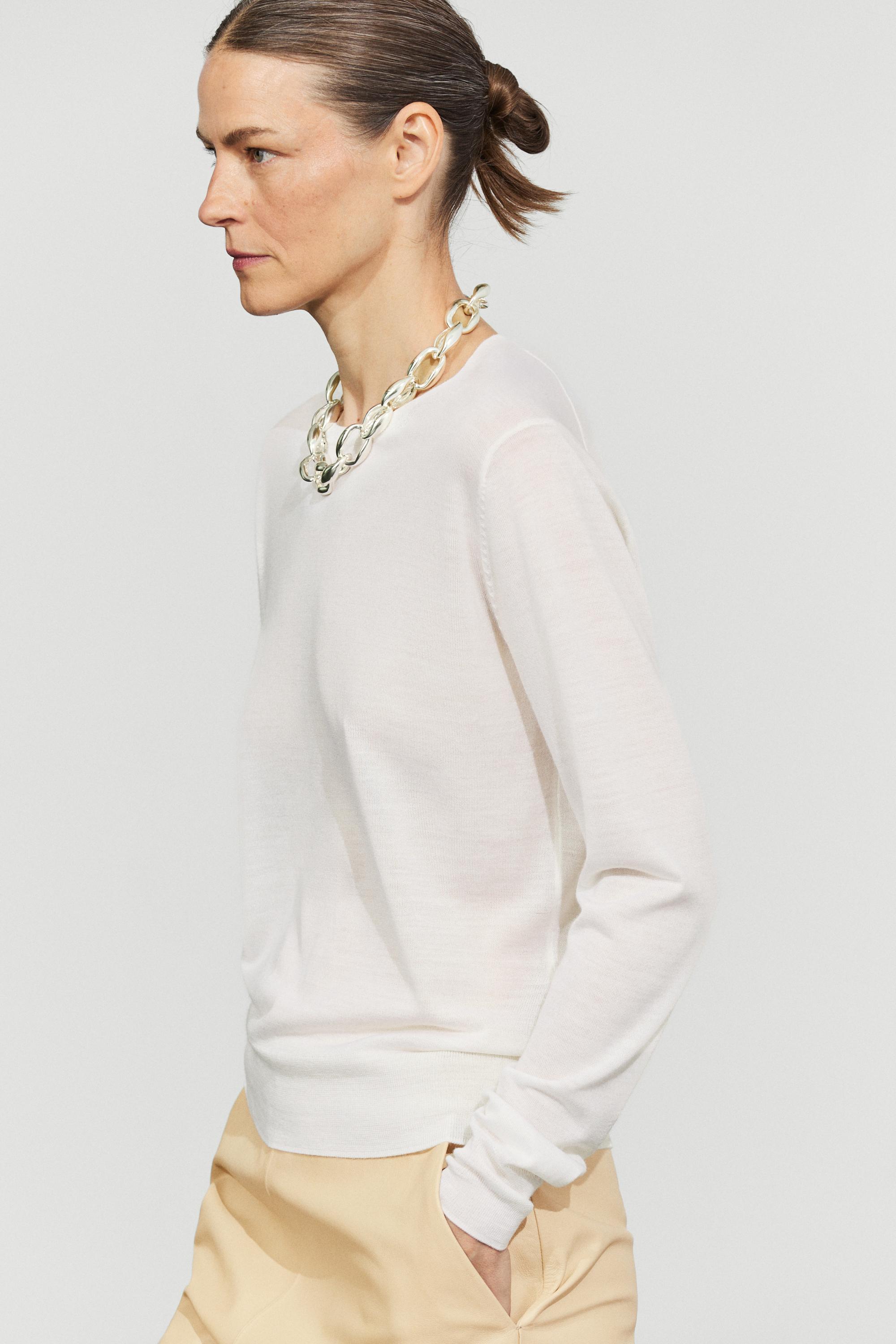 100% wool knit round neck sweater - CREAM