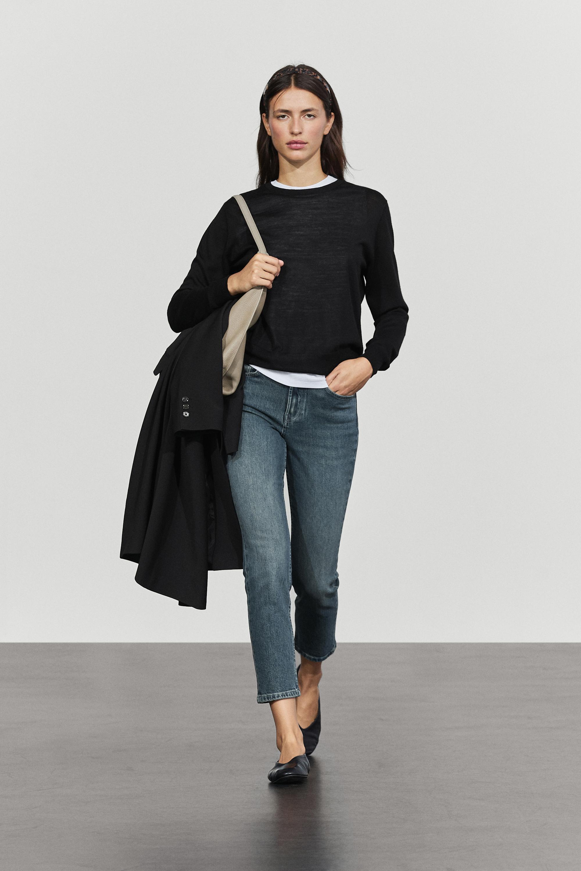 100% wool knit round neck sweater - BLACK