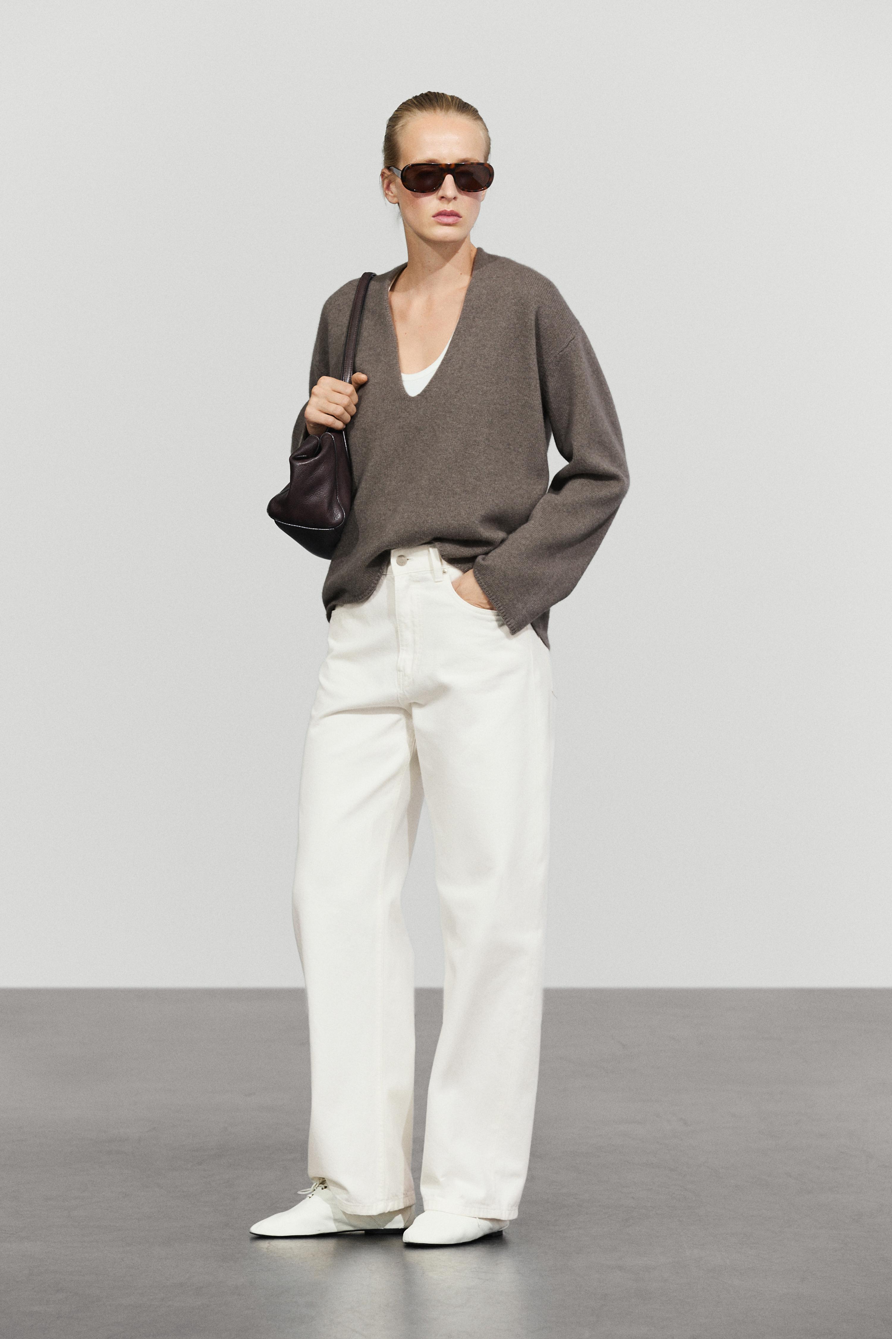 Long-line knit sweater with neckline detail - TAUPE GREY