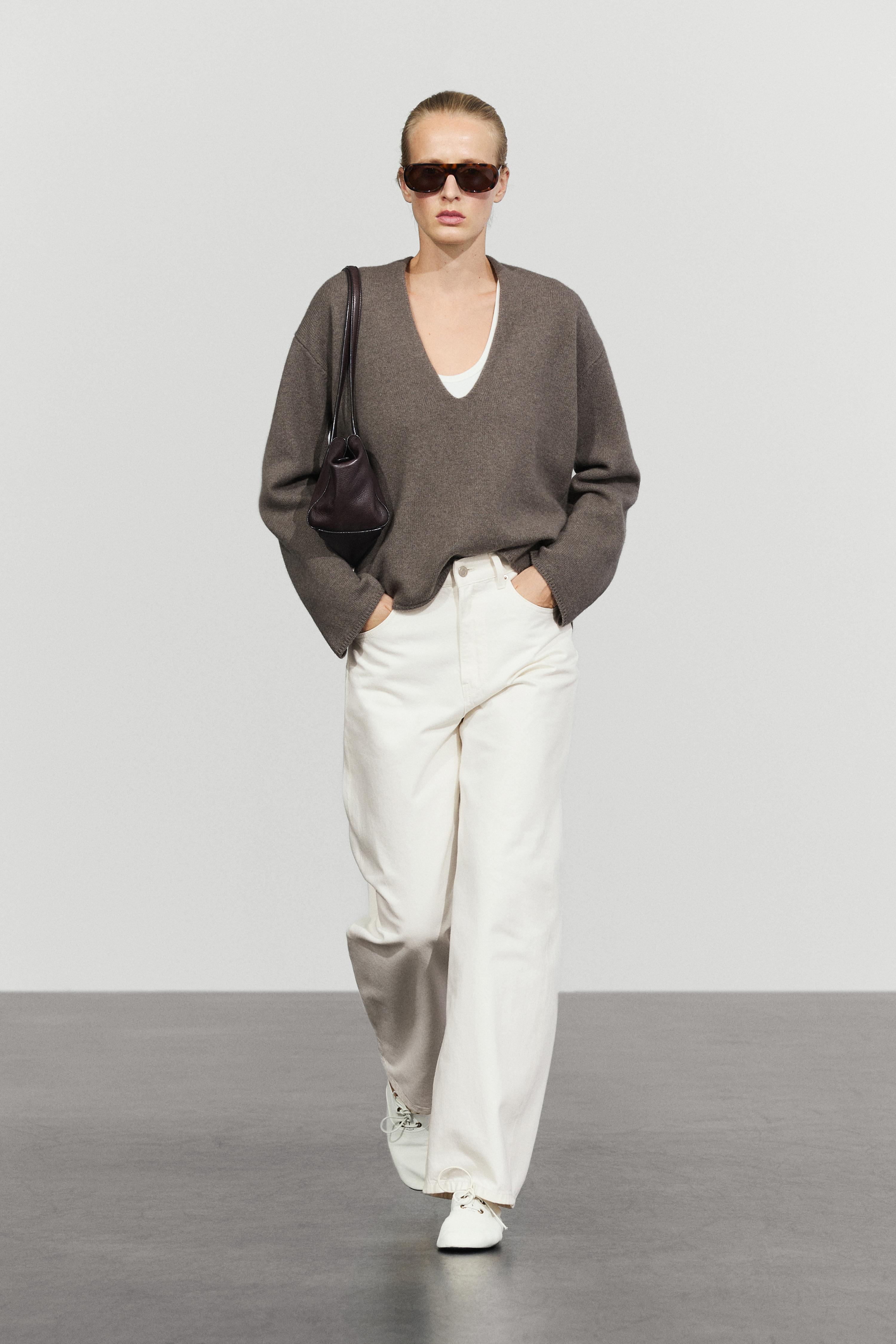 Long-line knit sweater with neckline detail - TAUPE GREY