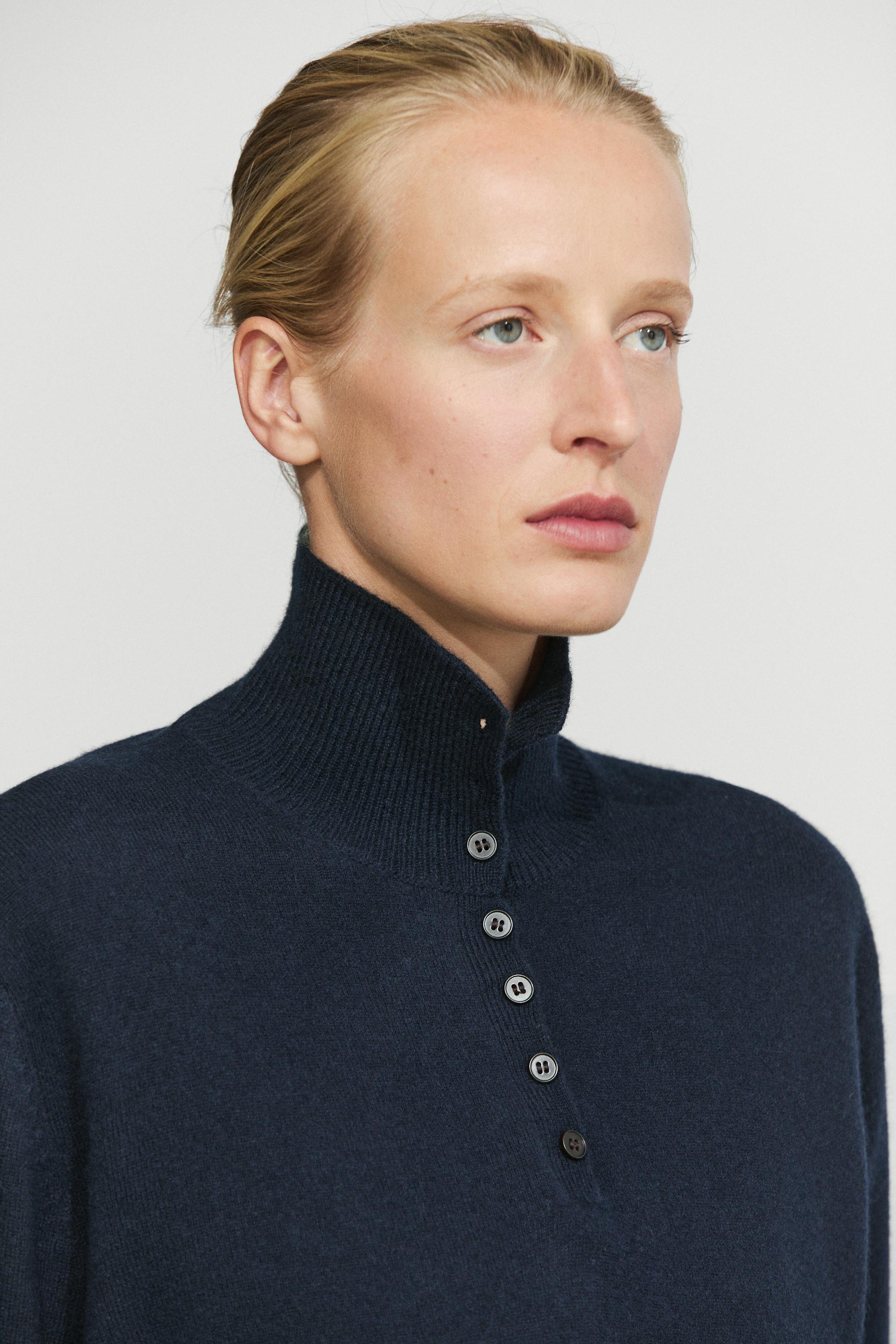 High neck knit sweater with button detail - NAVY BLUE