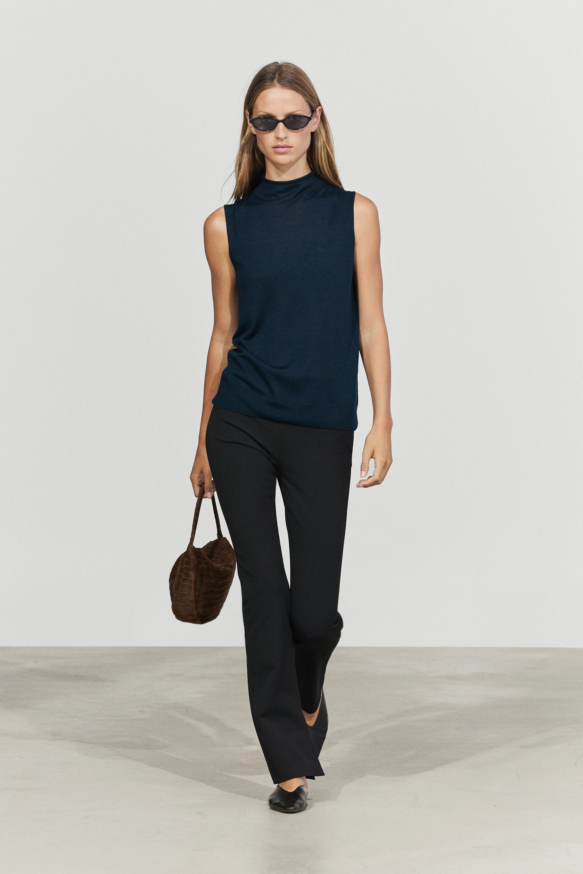 100% wool mock turtleneck knit top - BLUE