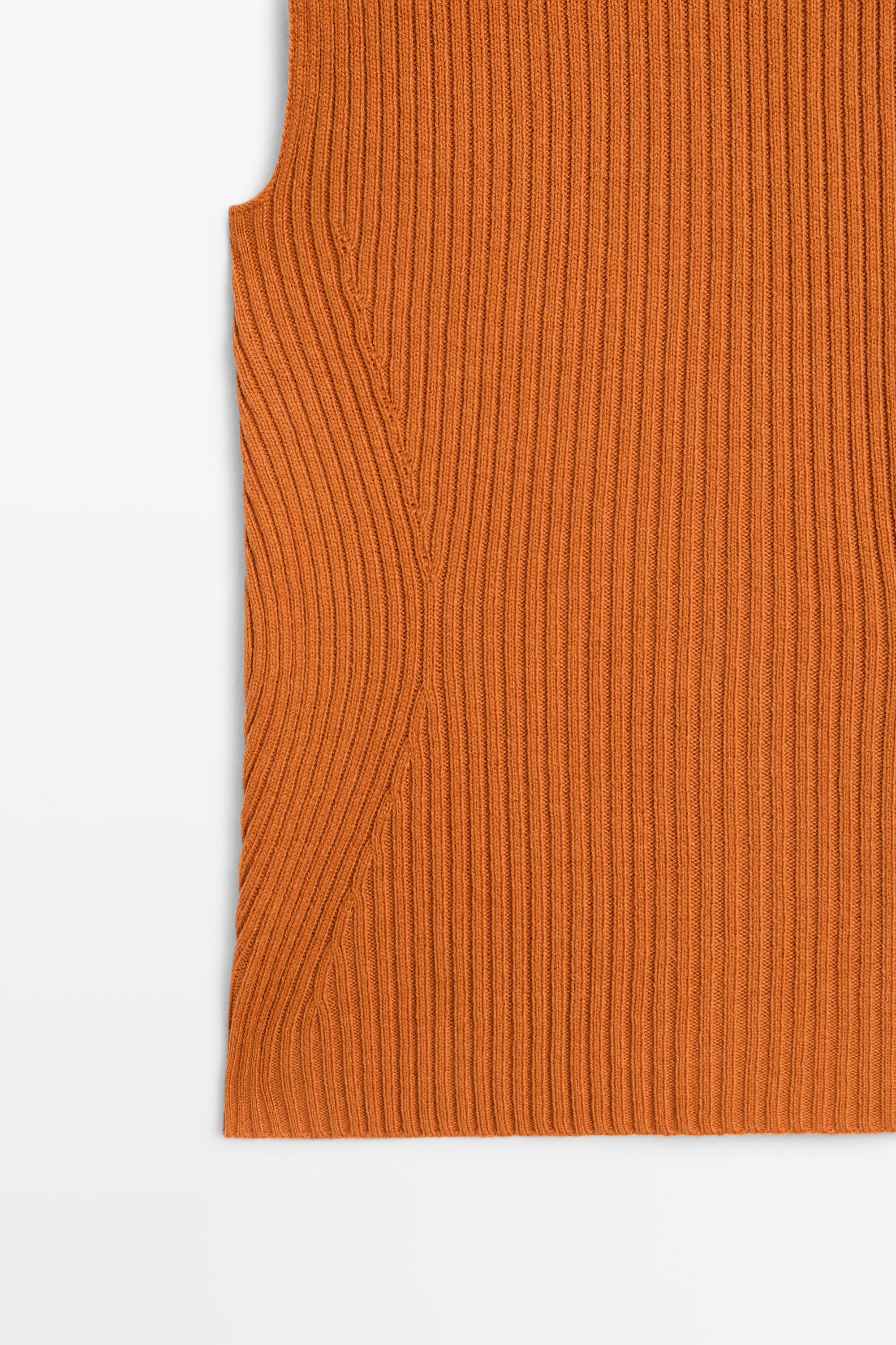Ribbed turtleneck knit top - BURNT ORANGE