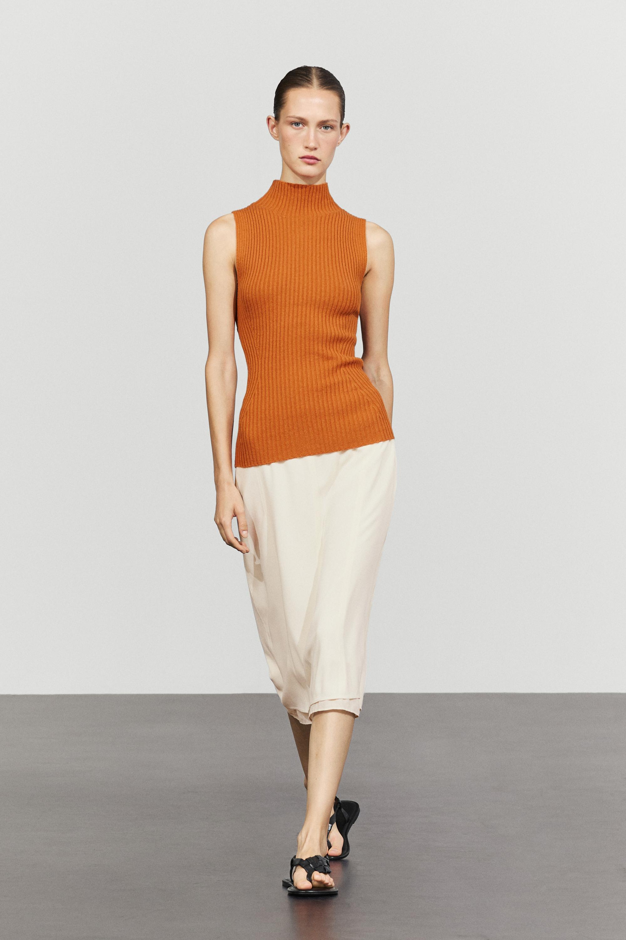 Ribbed turtleneck knit top - BURNT ORANGE