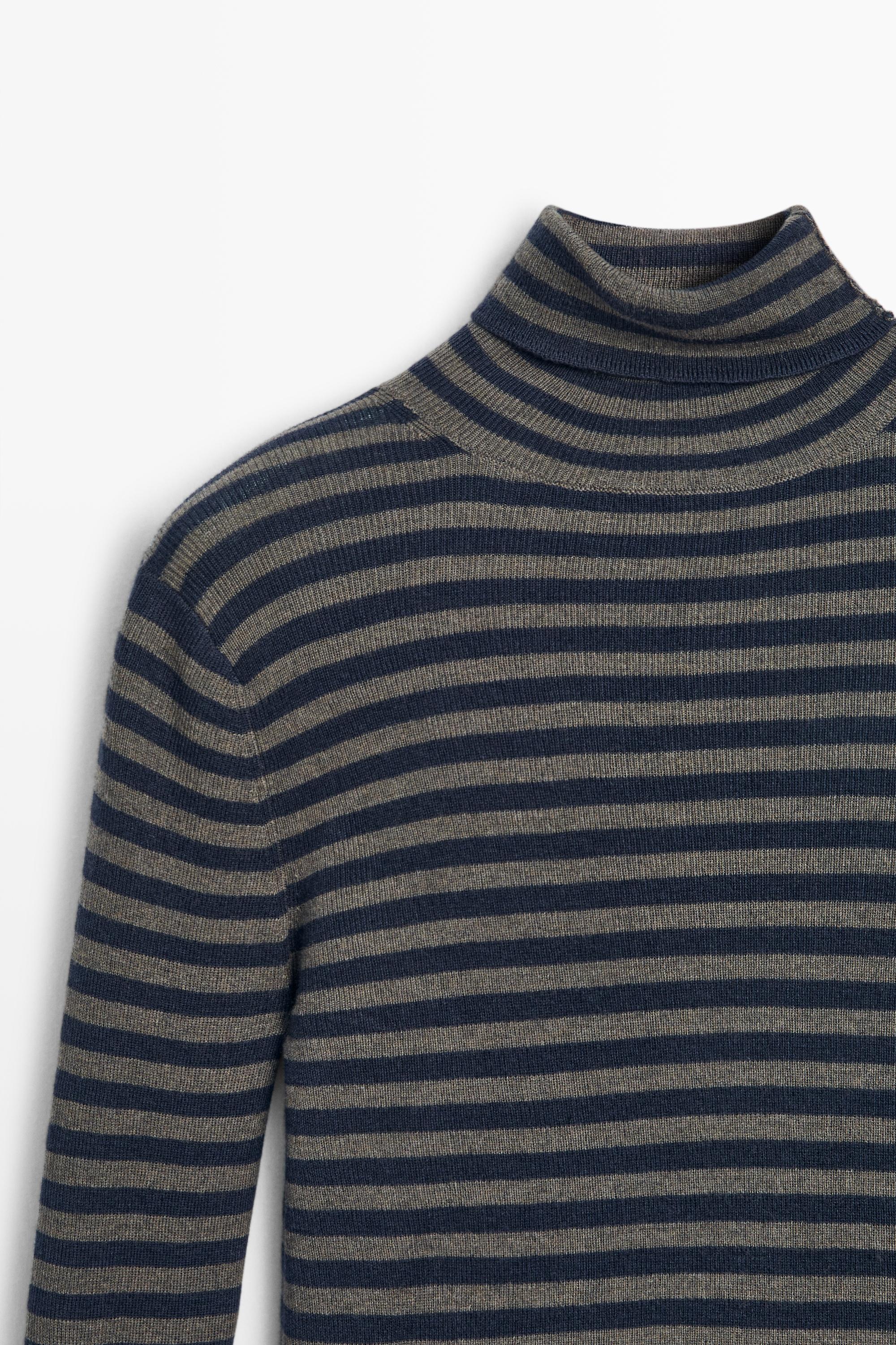 Striped turtleneck knit sweater - NAVY BLUE