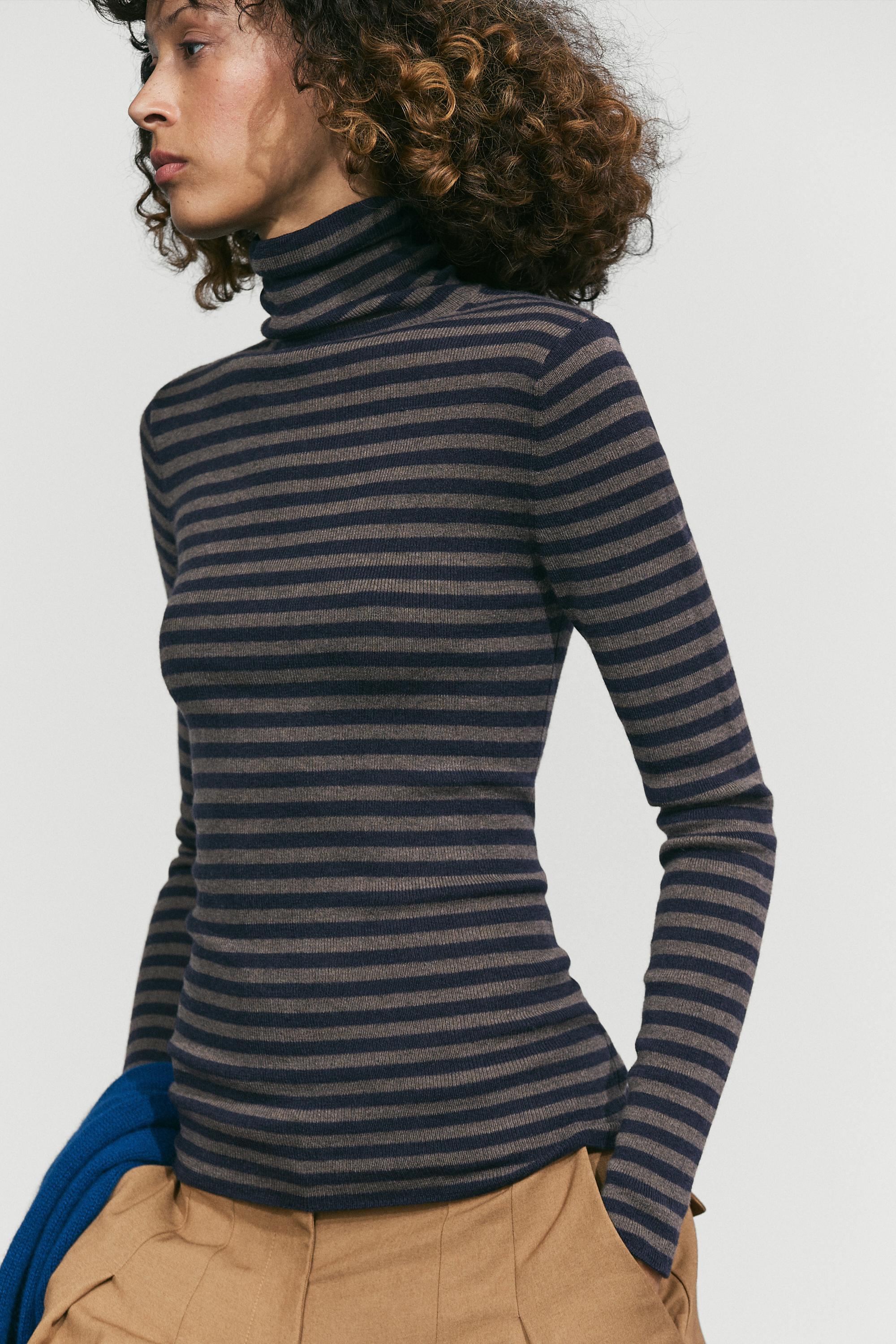 Striped turtleneck knit sweater - NAVY BLUE
