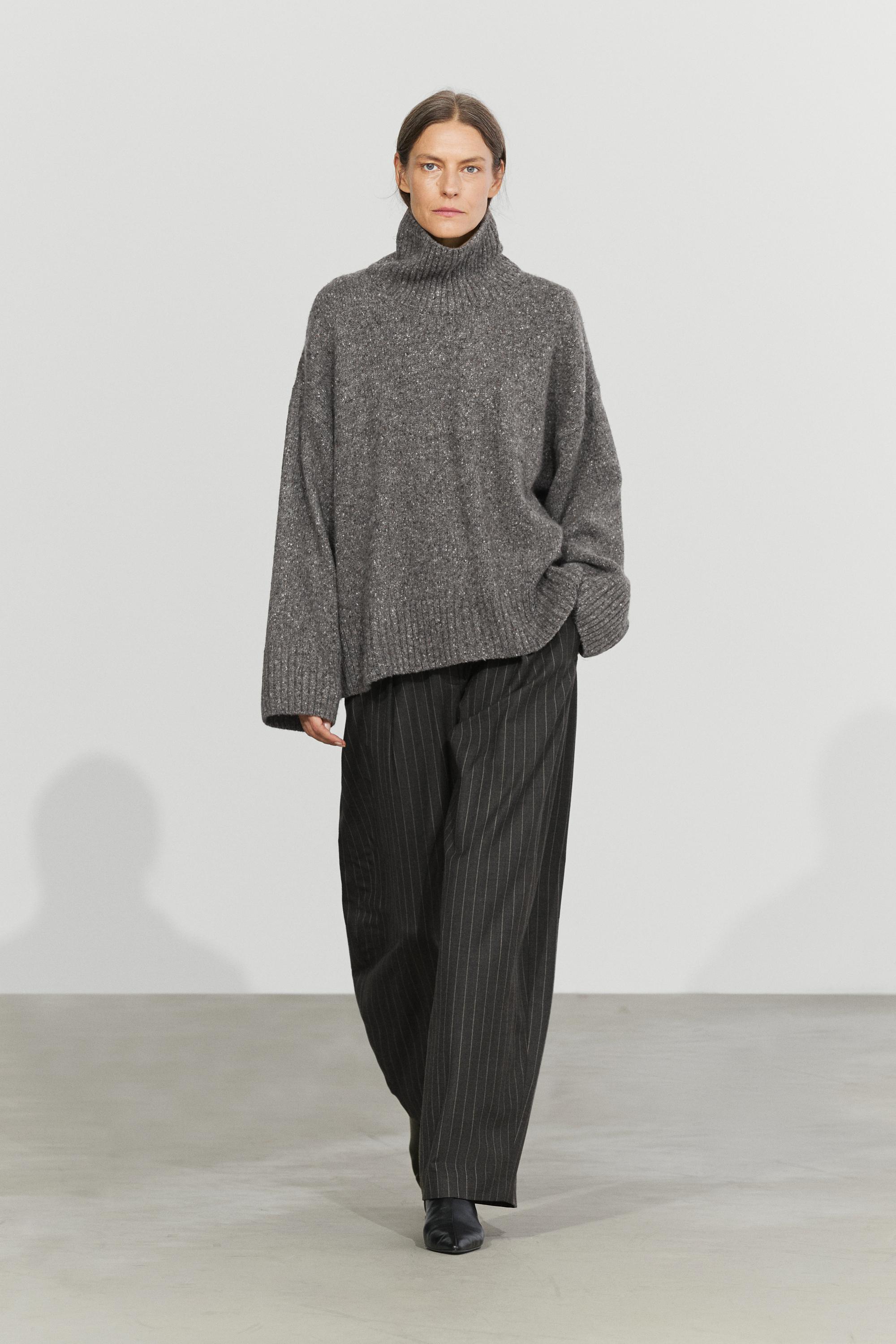 Wool blend turtleneck knit sweater - GREY