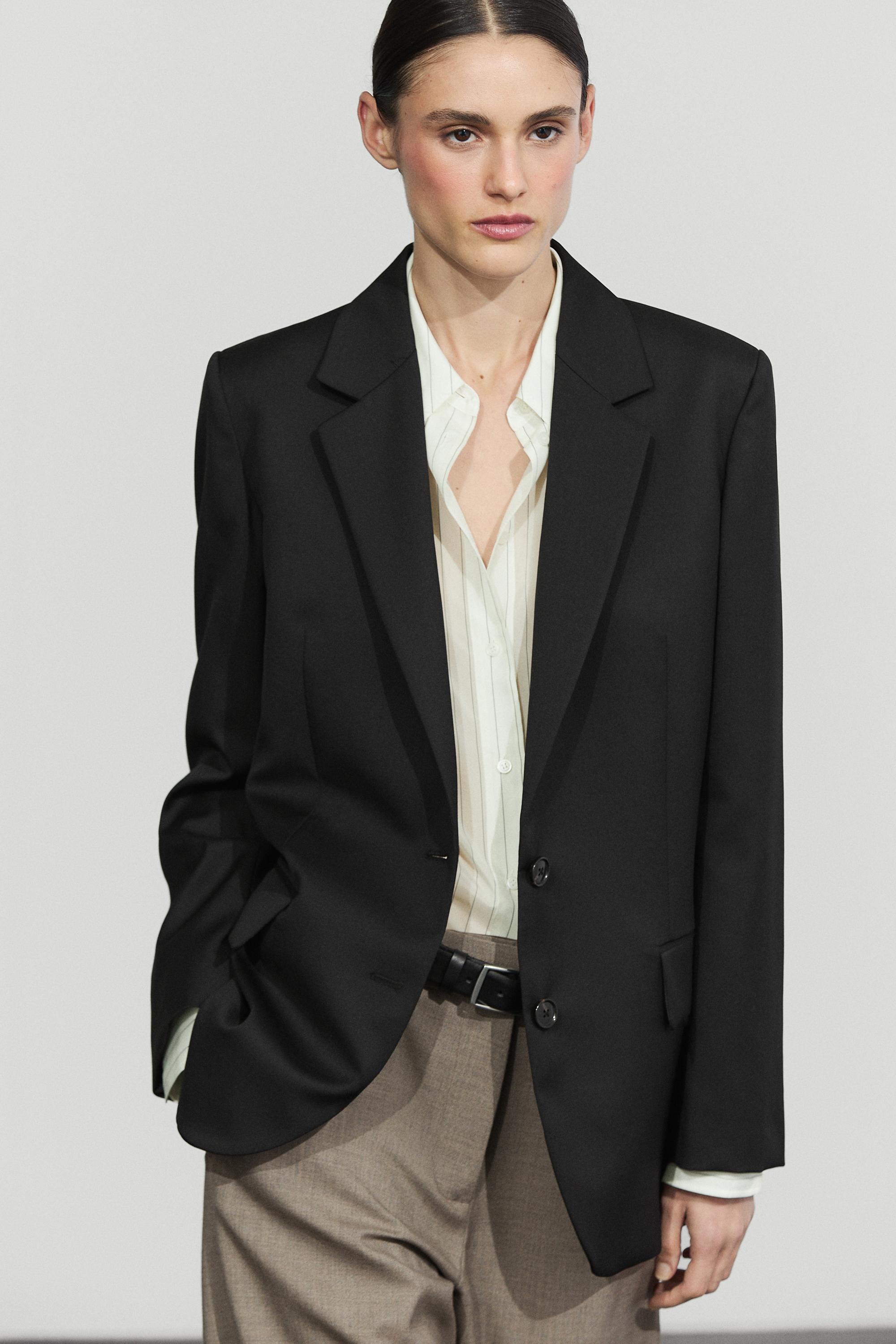 100% wool darted pants with buttoned hem detail - Sand