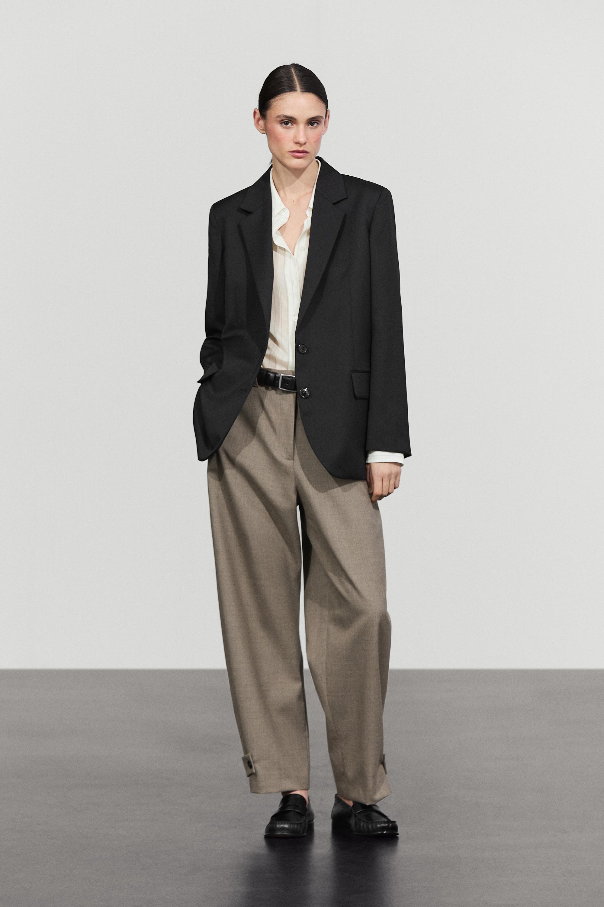 100% wool darted pants with buttoned hem detail - Sand