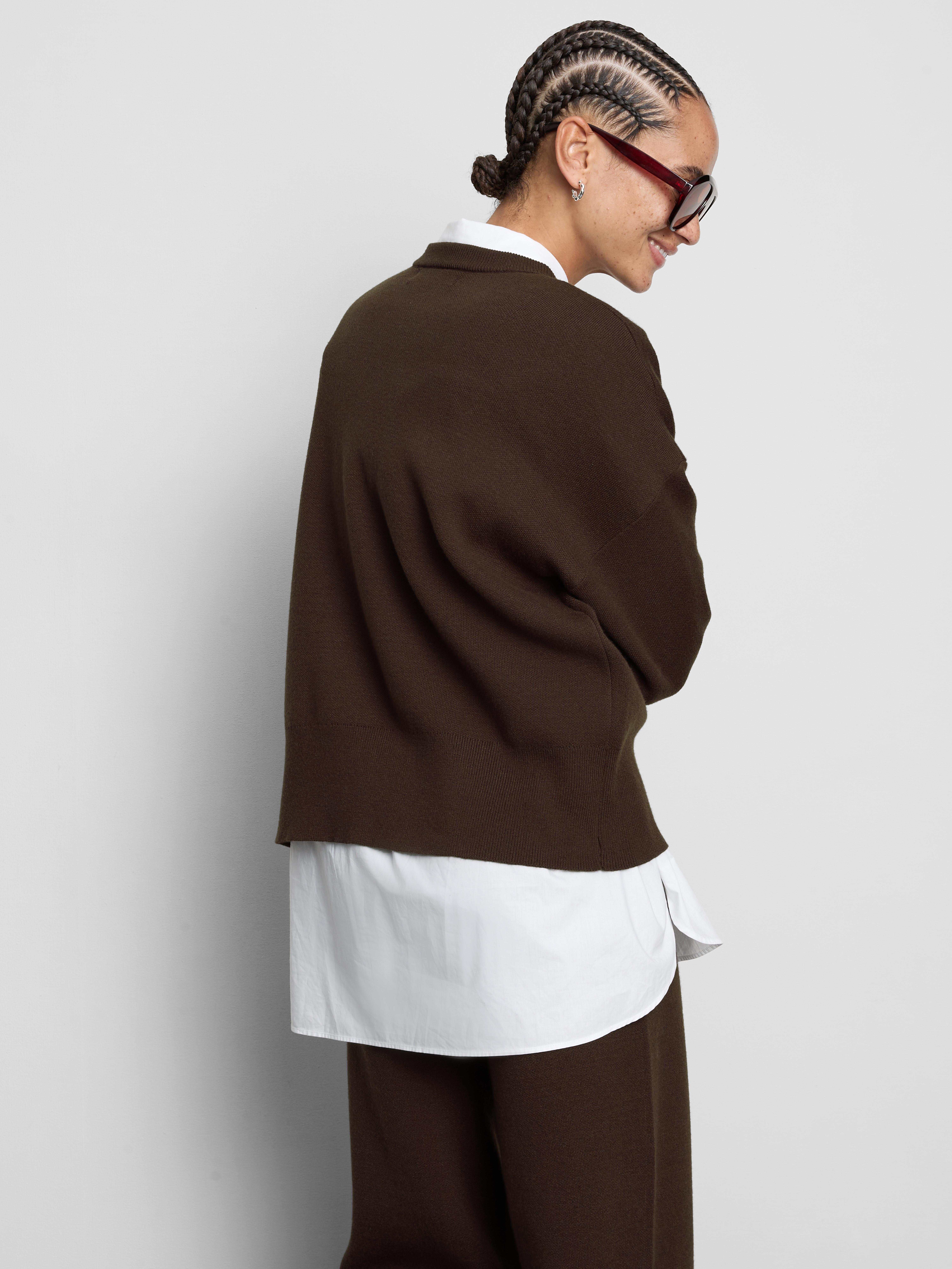 Knitted Crewneck Slogan Sweater - Brown