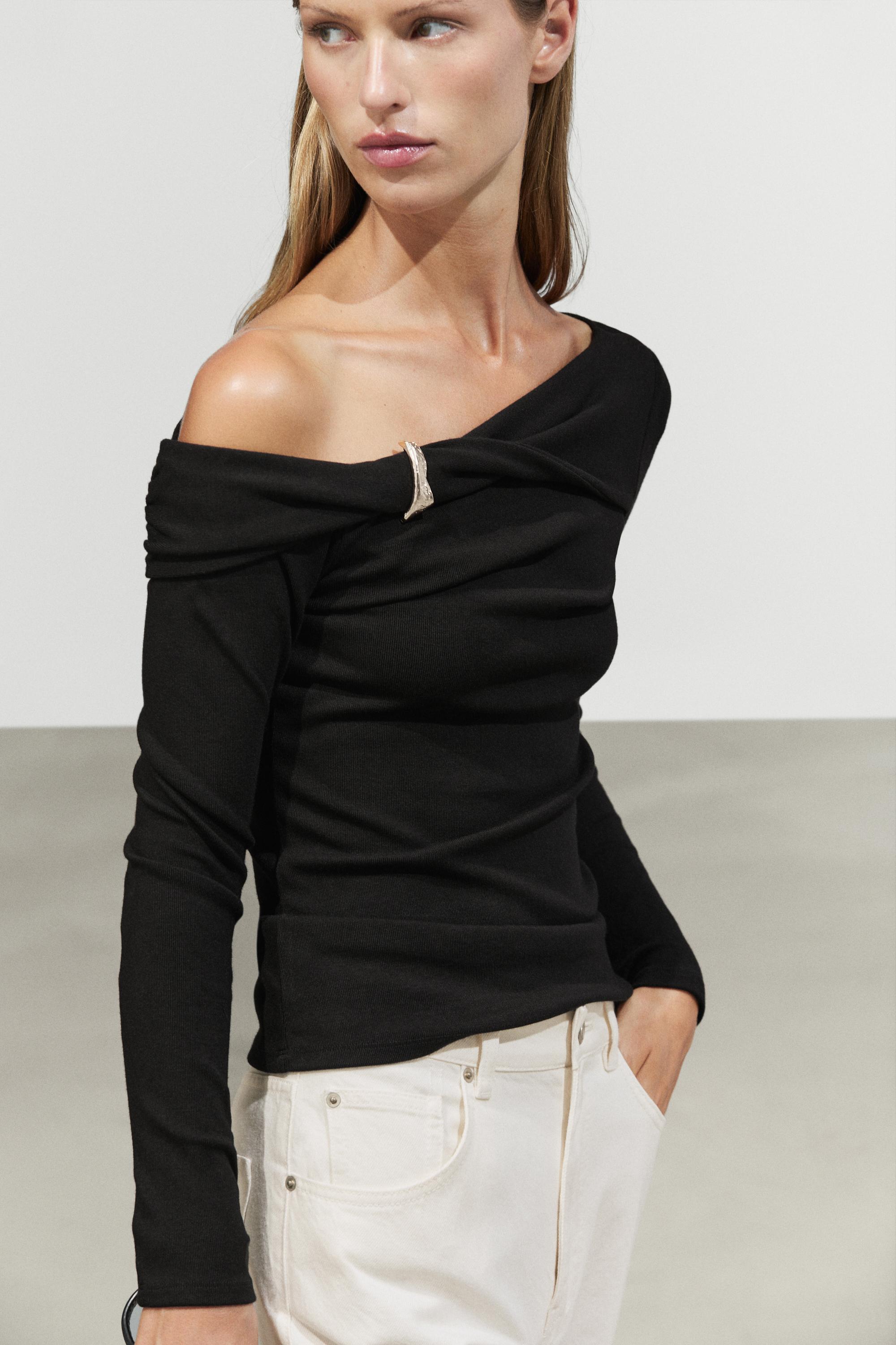Long sleeve top with metallic detail - BLACK