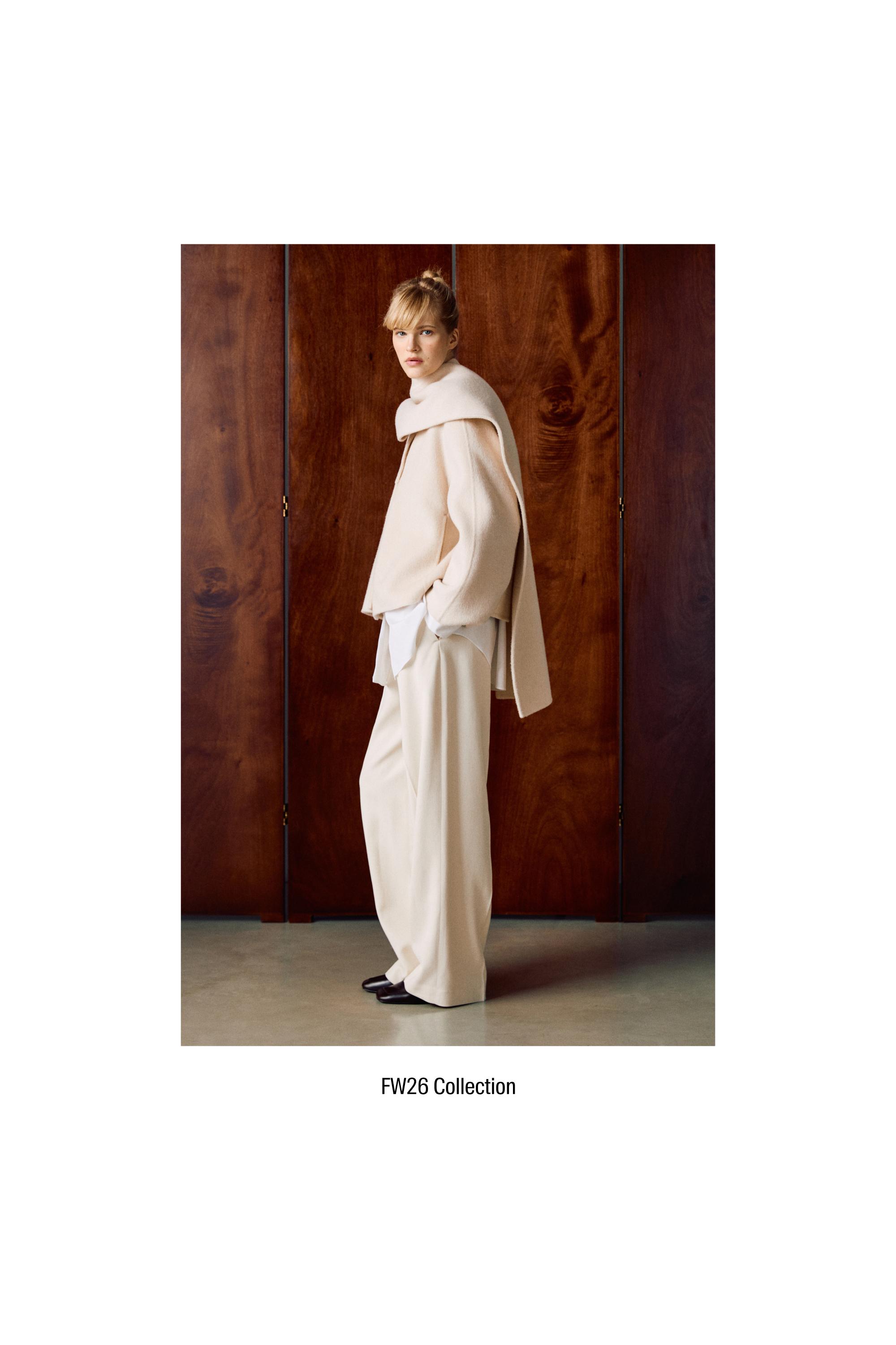 Short coat with scarf detail - Off white