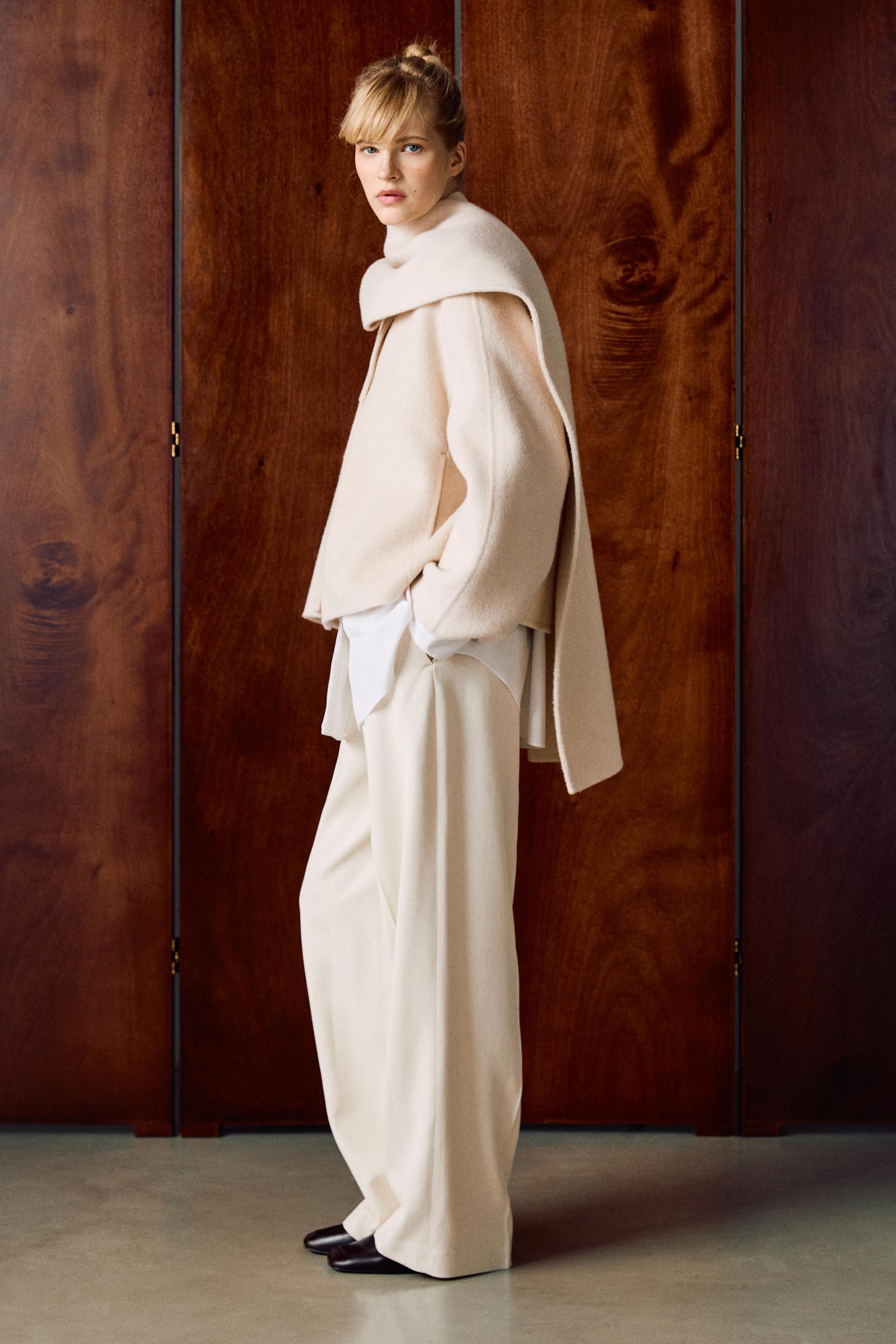 Short coat with scarf detail - Off white