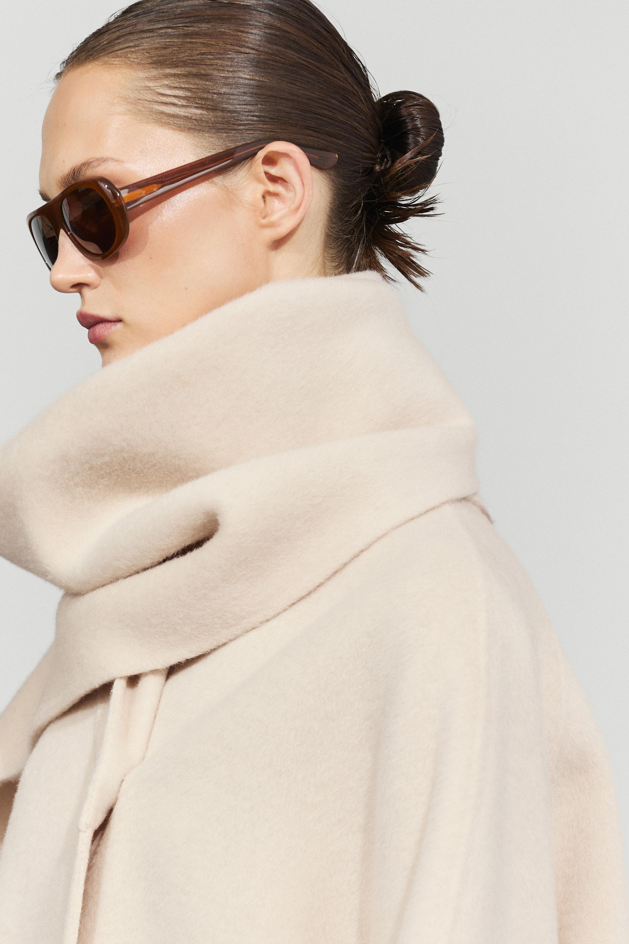 Short coat with scarf detail - Off white