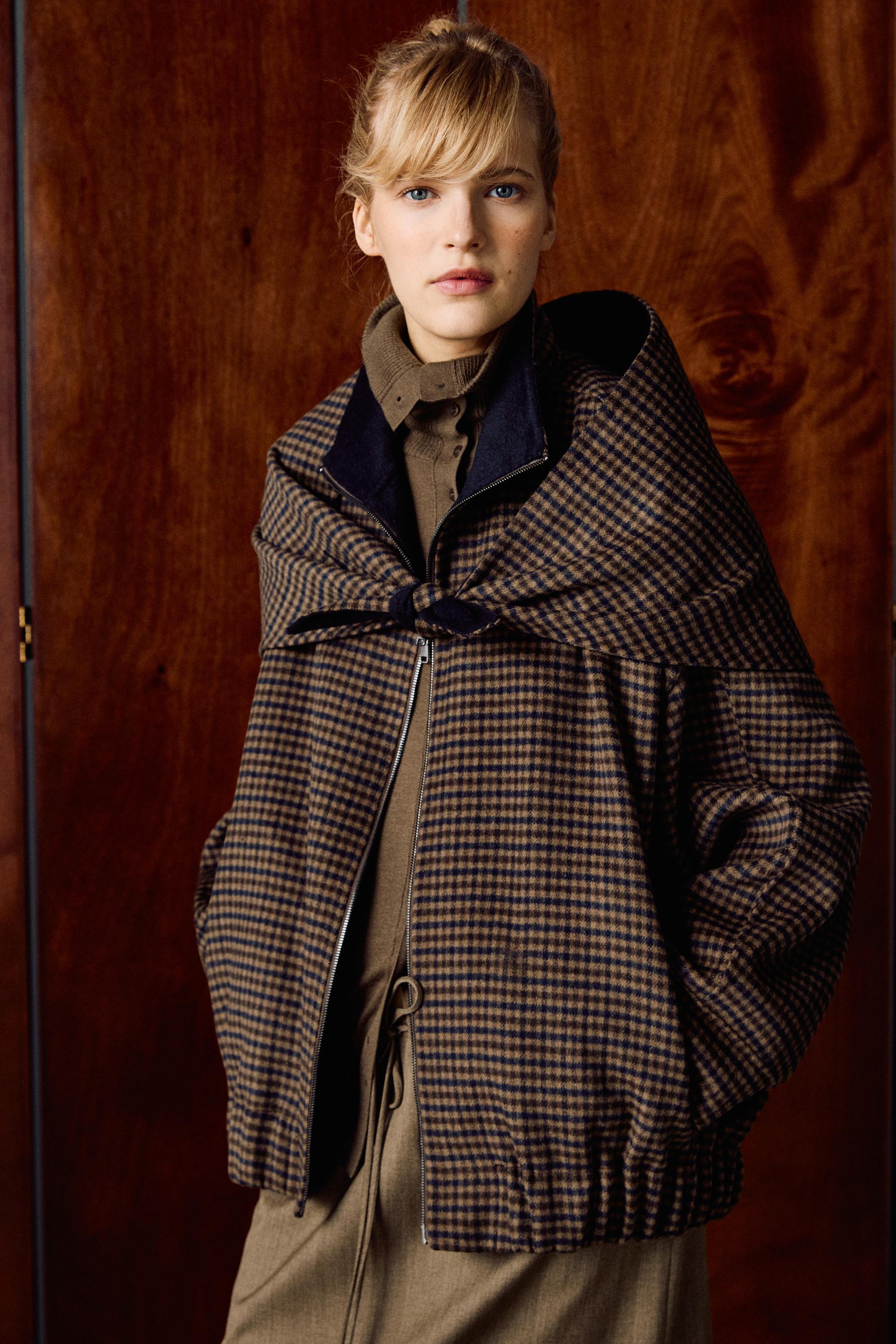 Gingham bomber jacket with removable scarf - BROWN