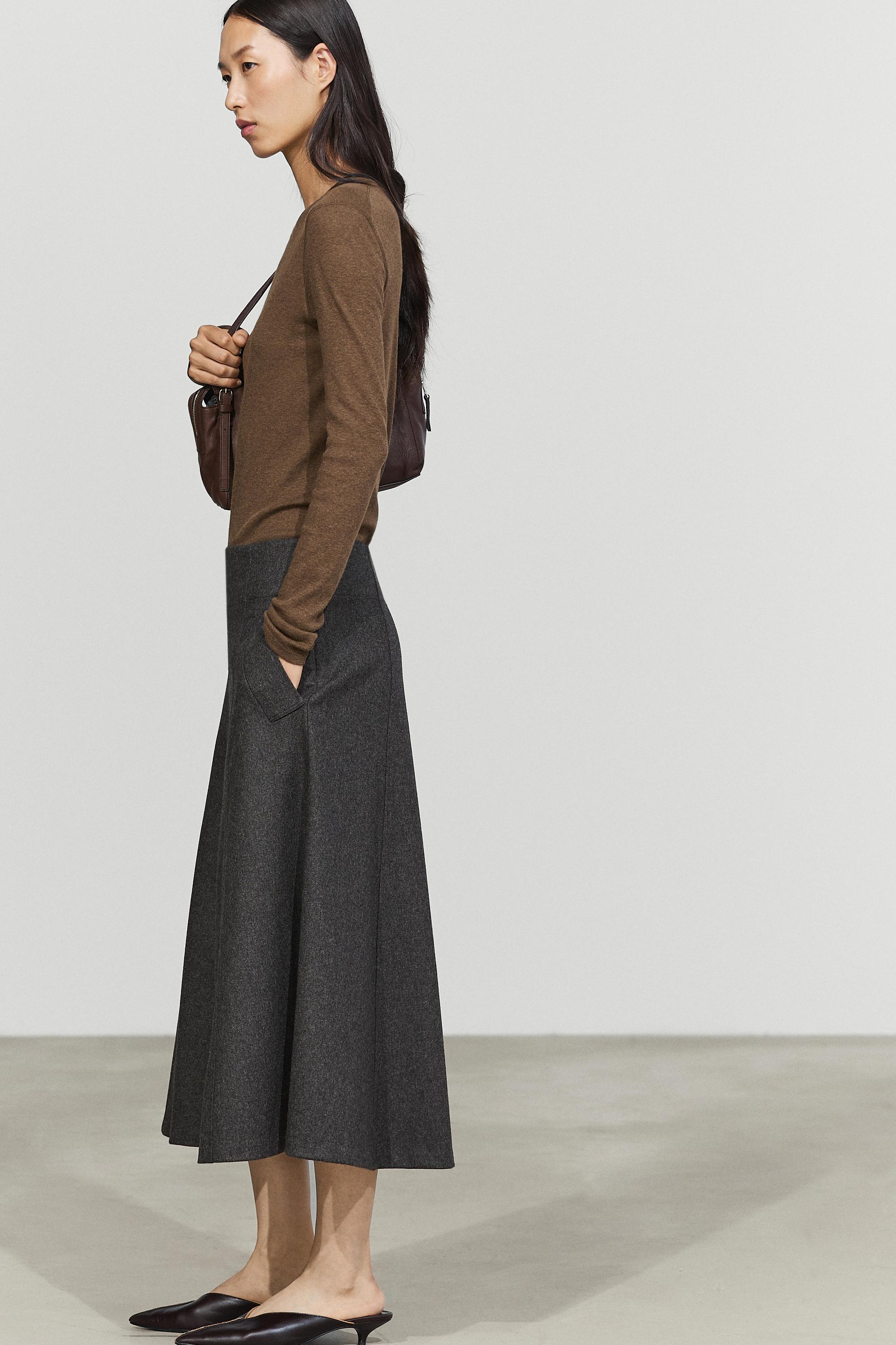 Flared midi skirt with pocket detail - GREY