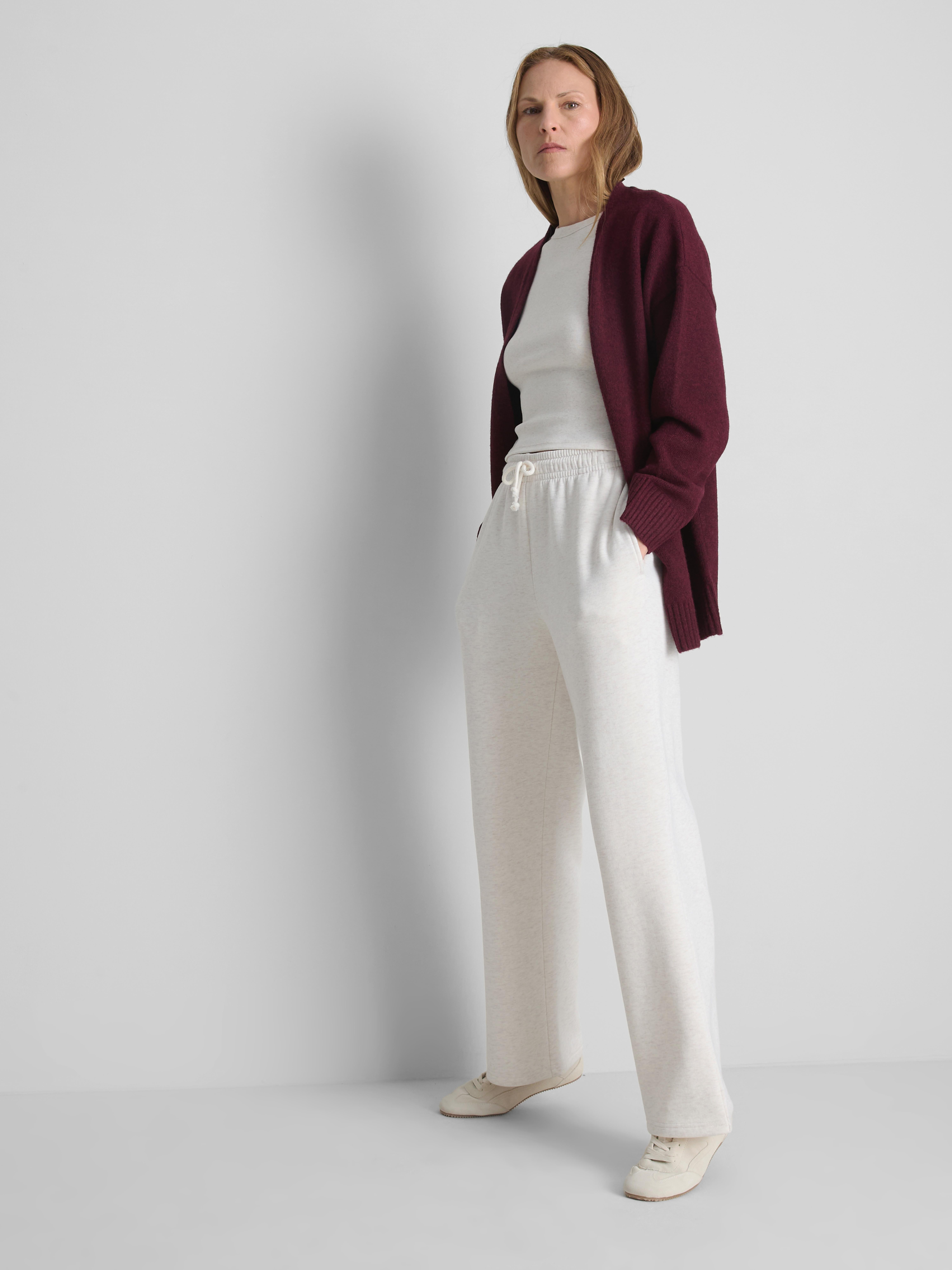 Classic Relaxed Knitted Cardigan - Cherry