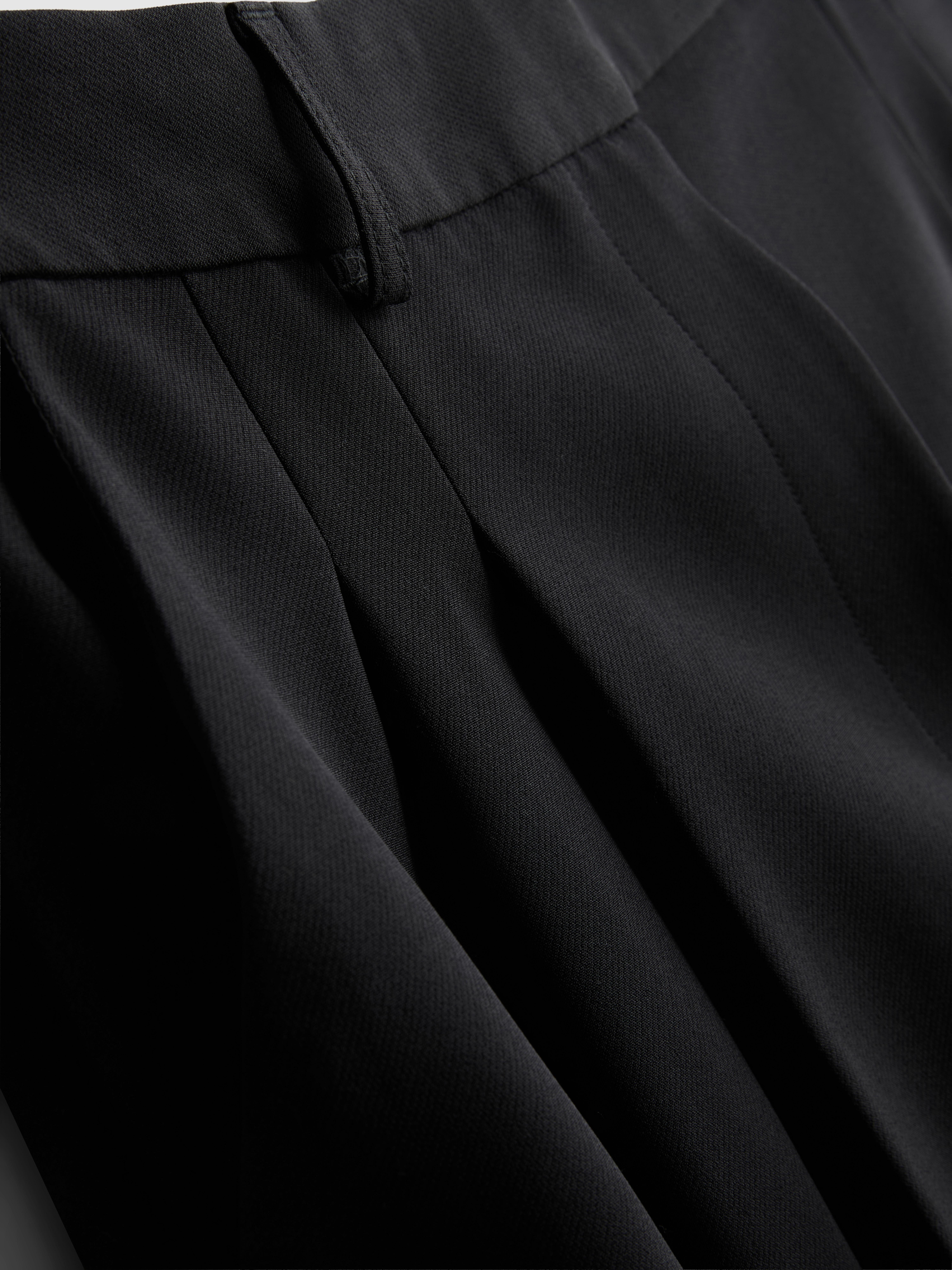 Pleated Wide Leg Pants - Black