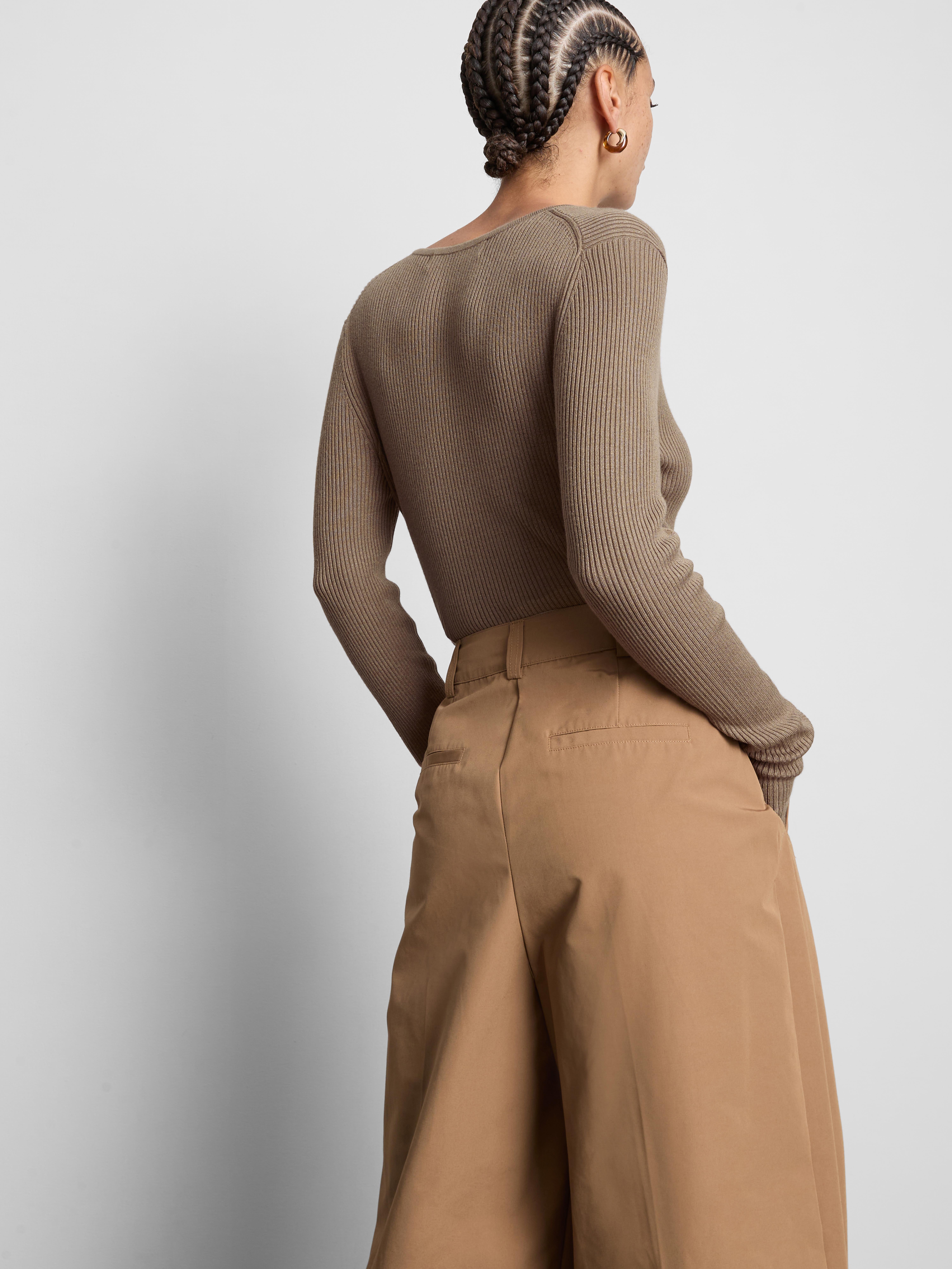Ribbed Round Neck Cardigan - Brown