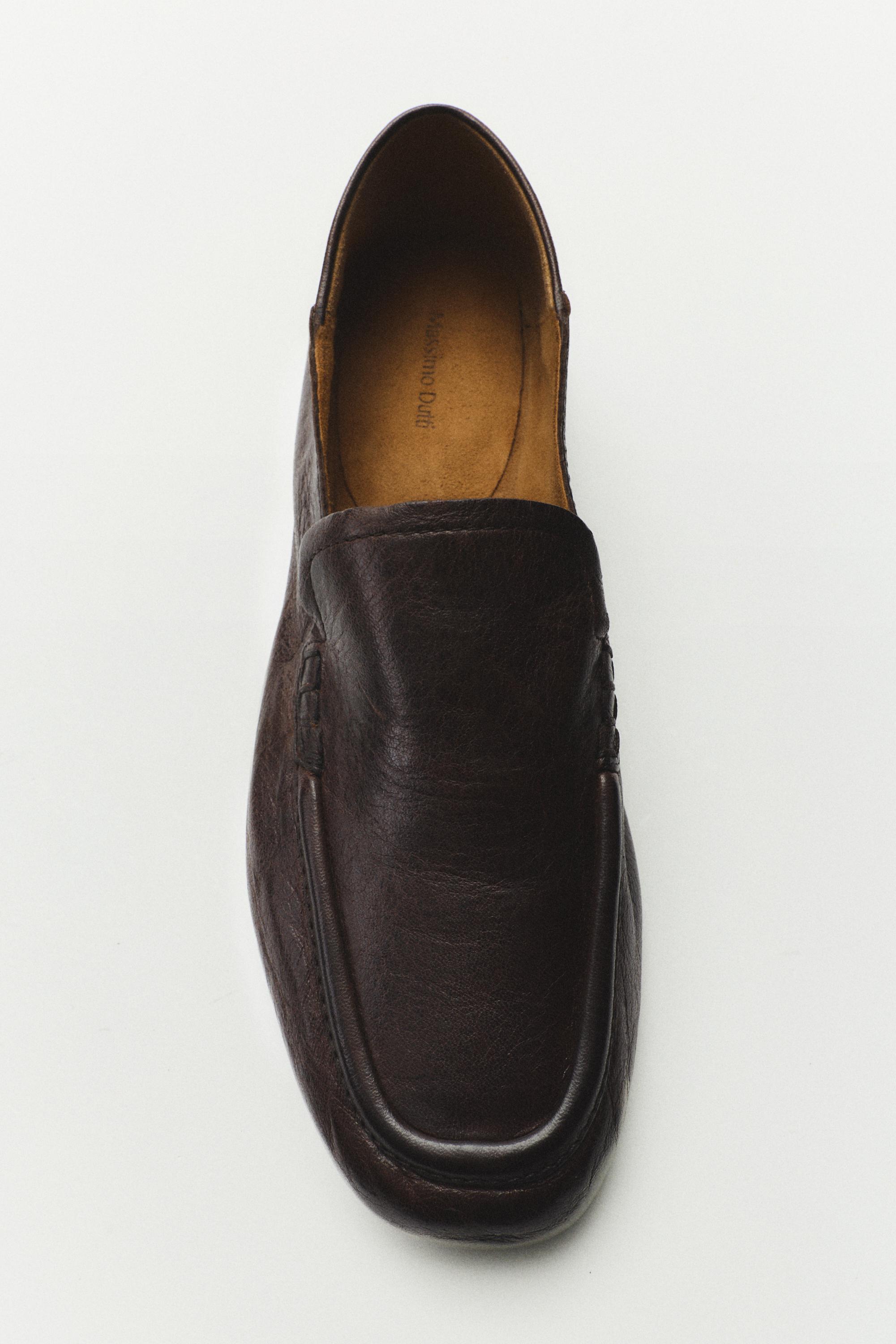 Leather heel loafer - BROWN