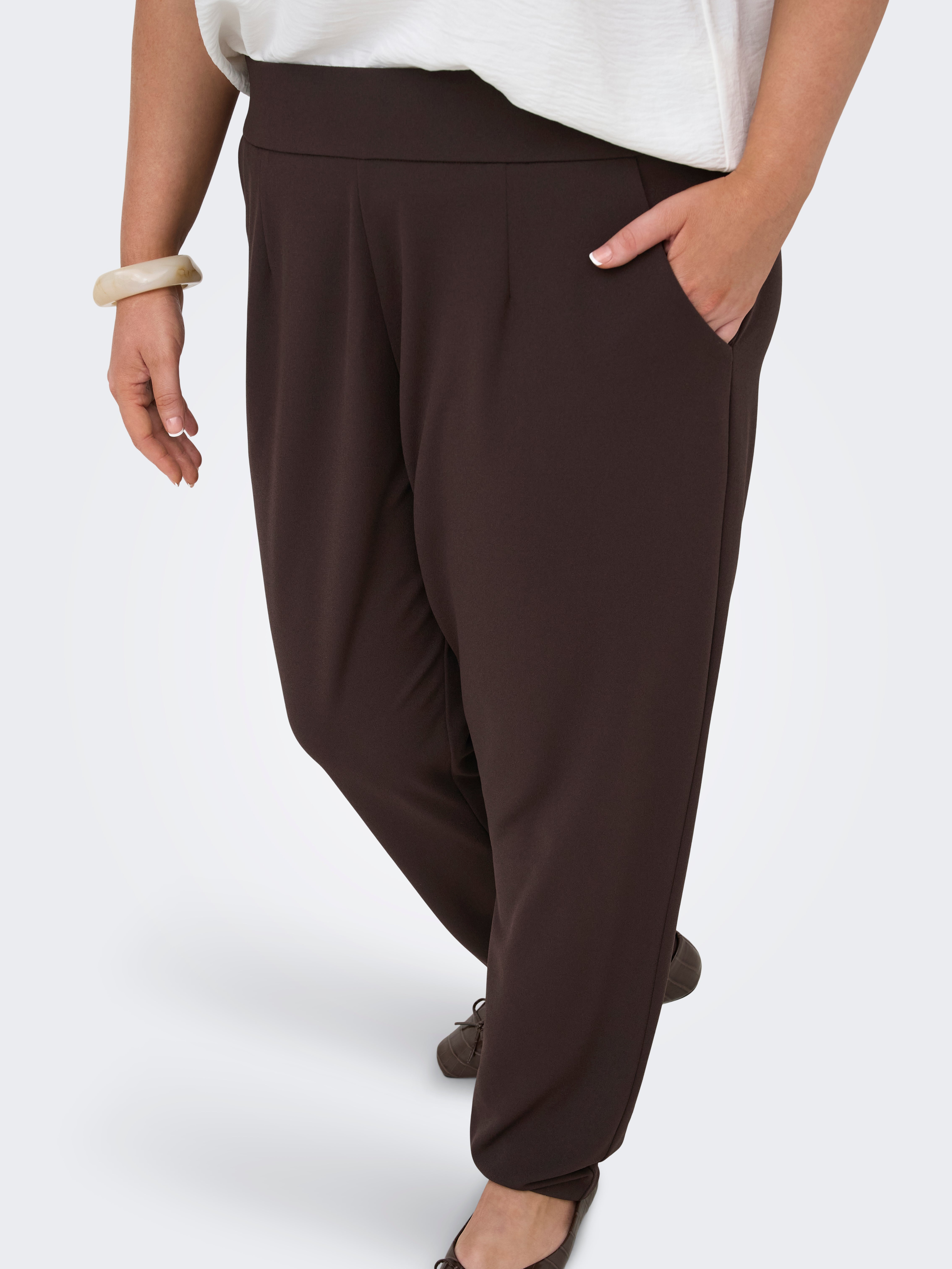 CARSTILLA cigarette pants Black Coffee