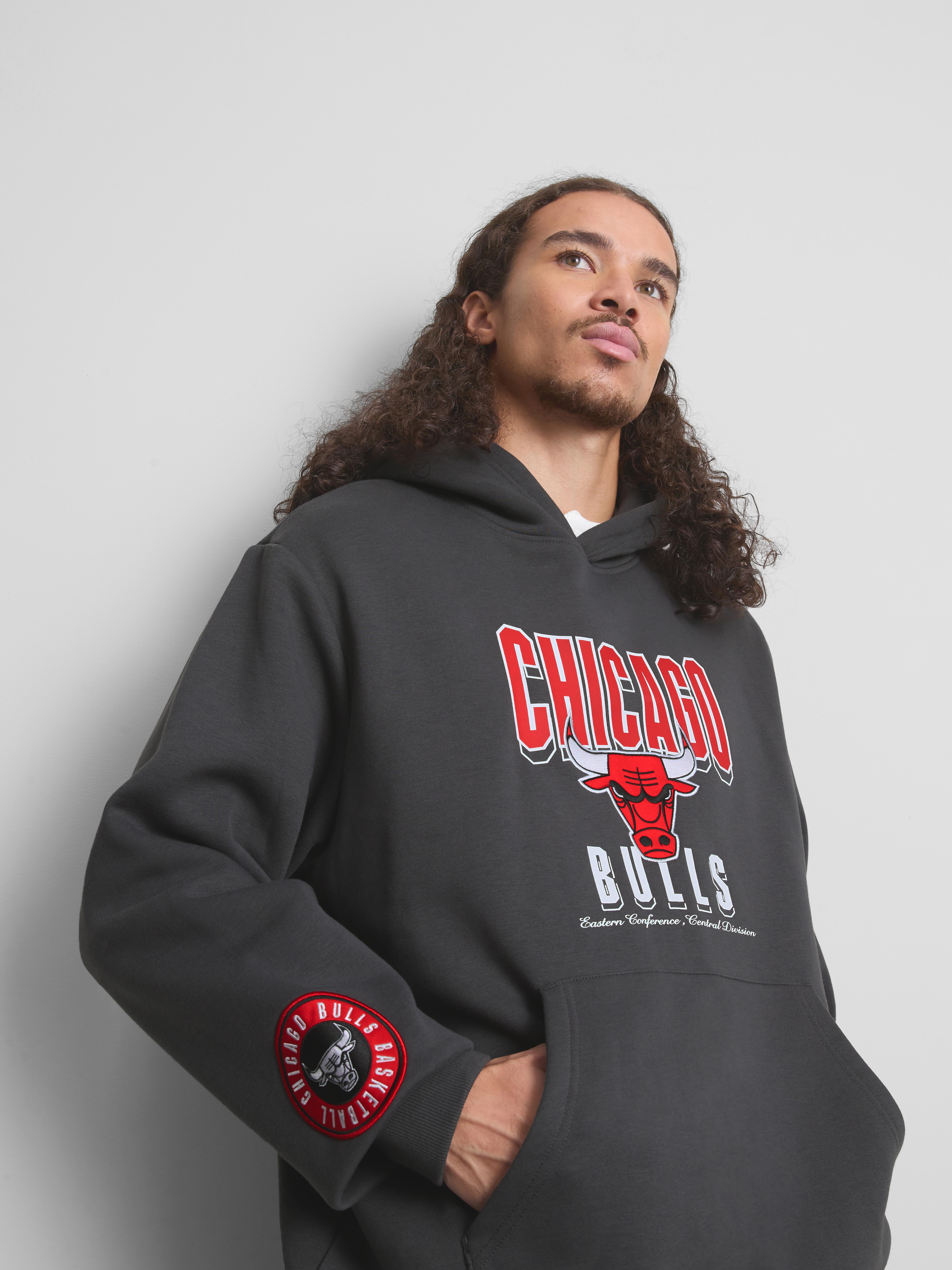 NBA Chicago Bulls Cotton-Rich Hoodie - Charcoal