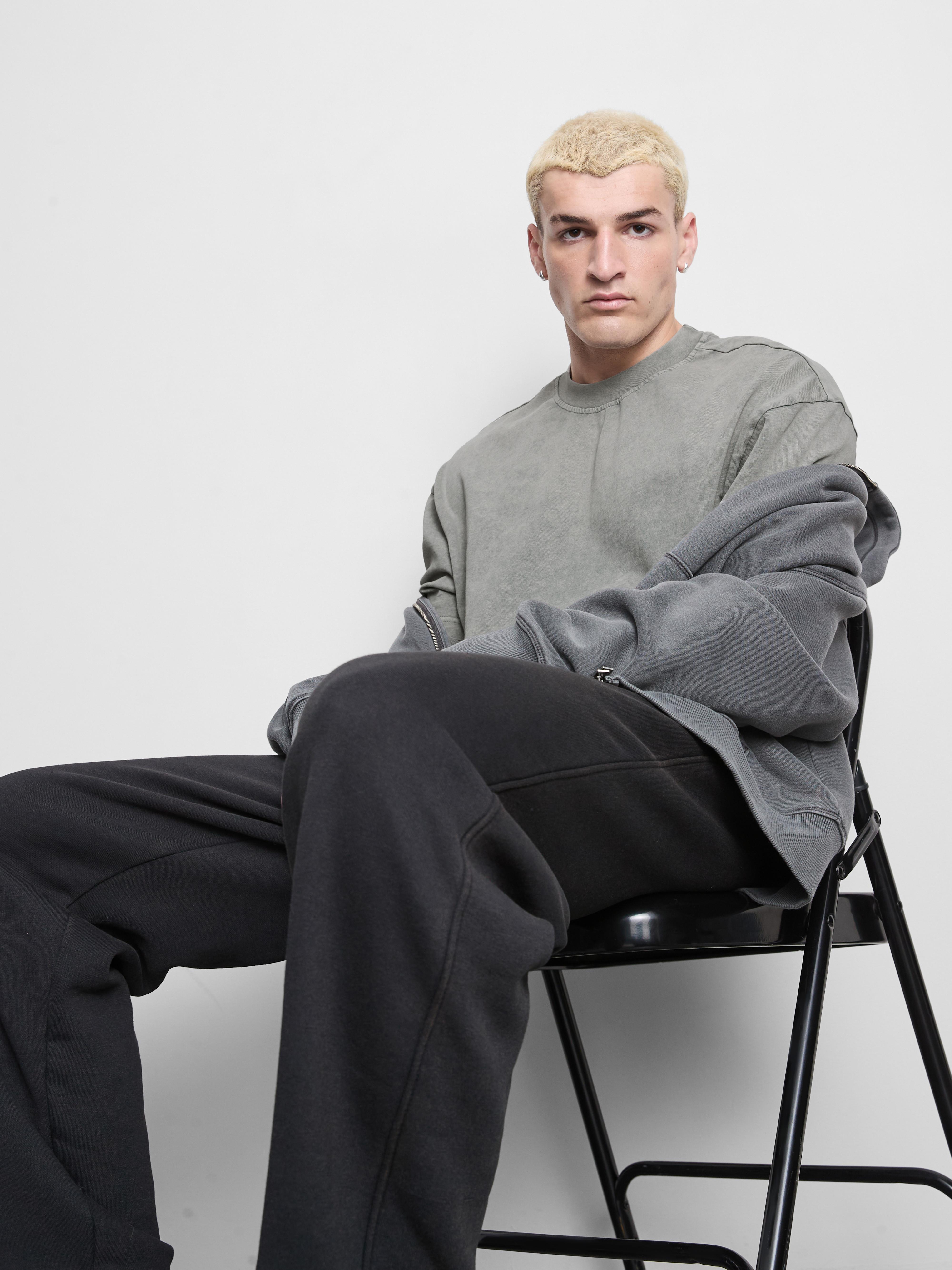 Short Sleeved Washed T-Shirt - Gray