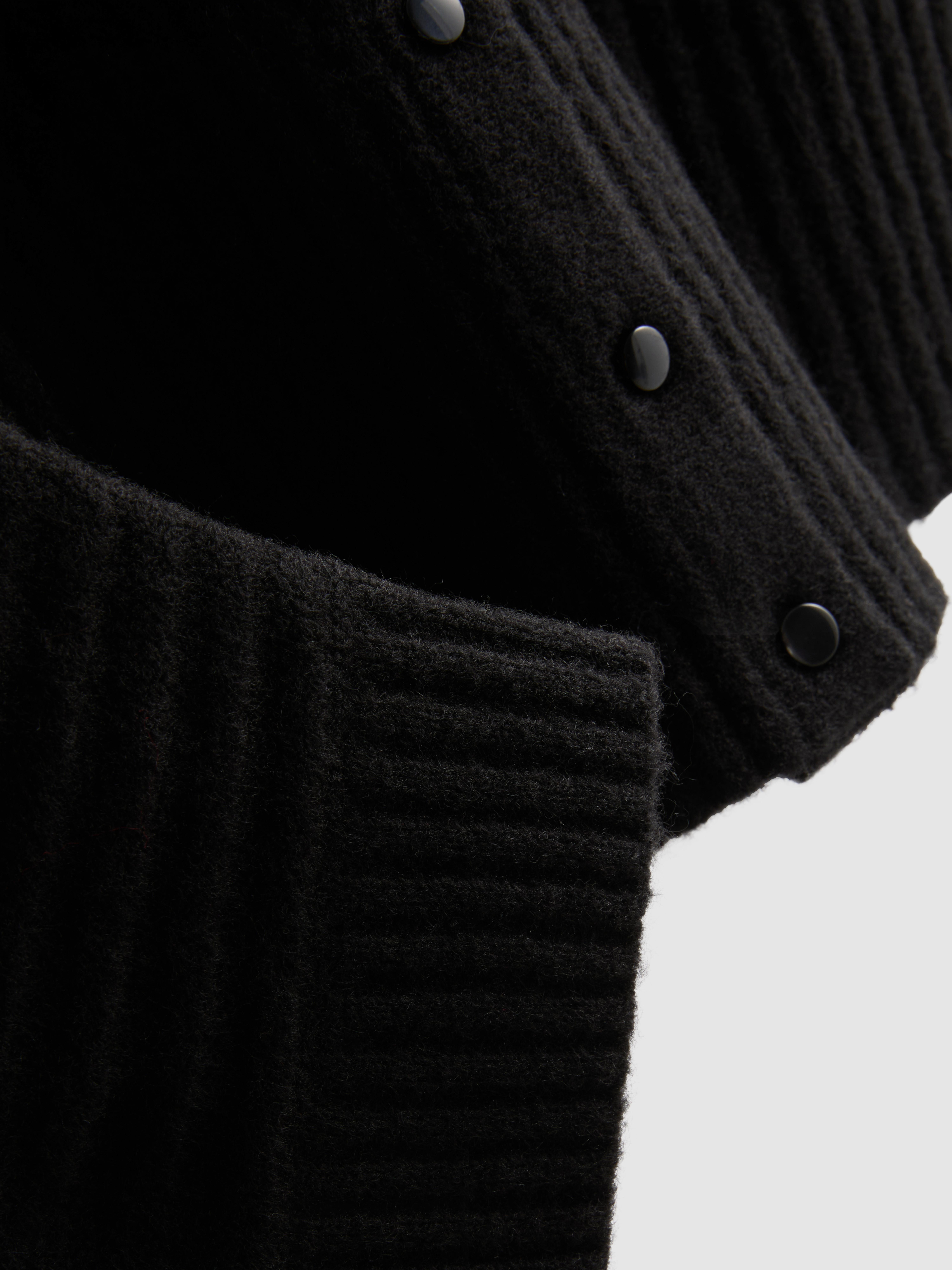 Ribbed Sculpted Cardigan - Black