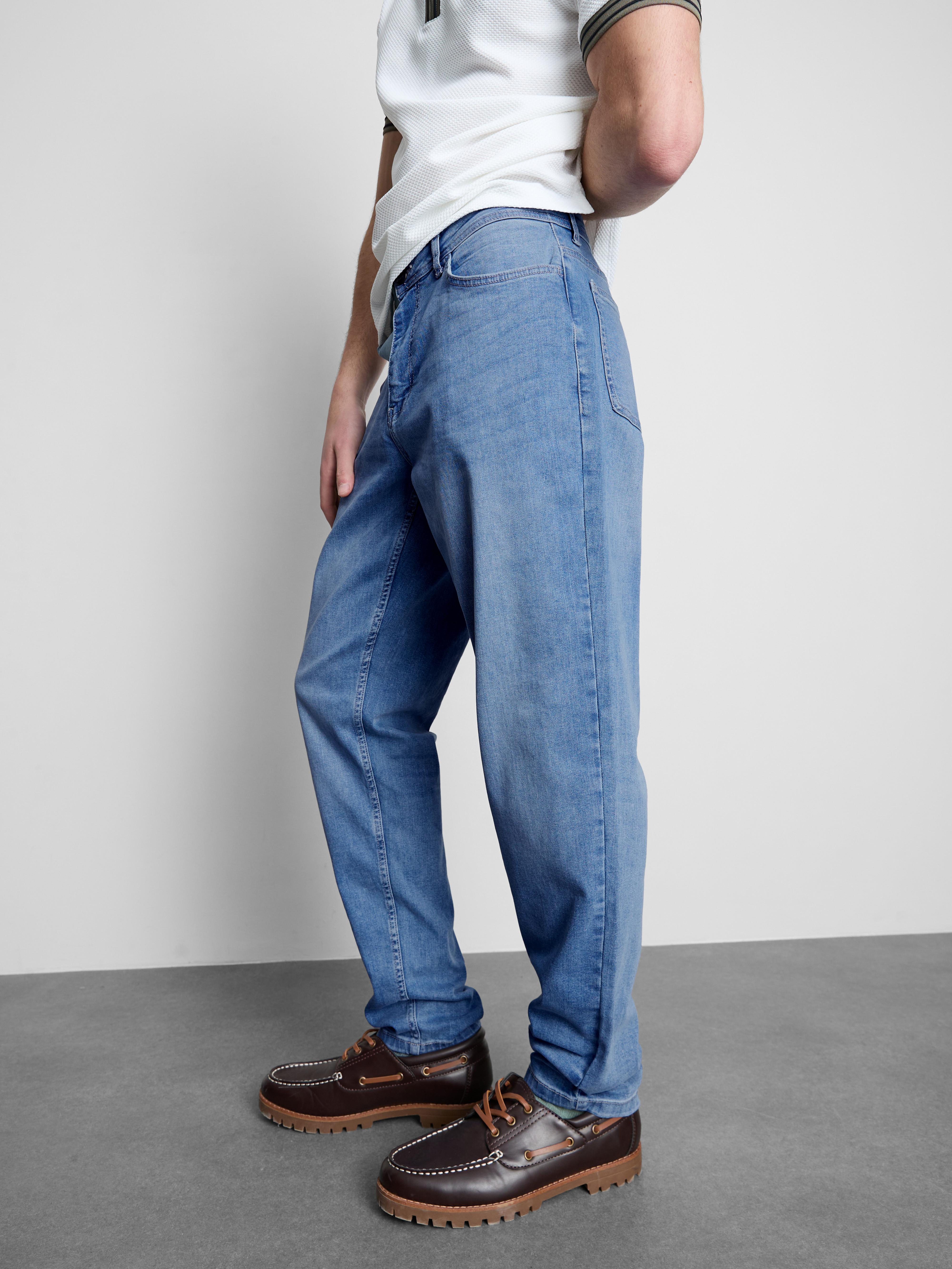 Mid-Rise Slim Fit Jeans - Light Blue