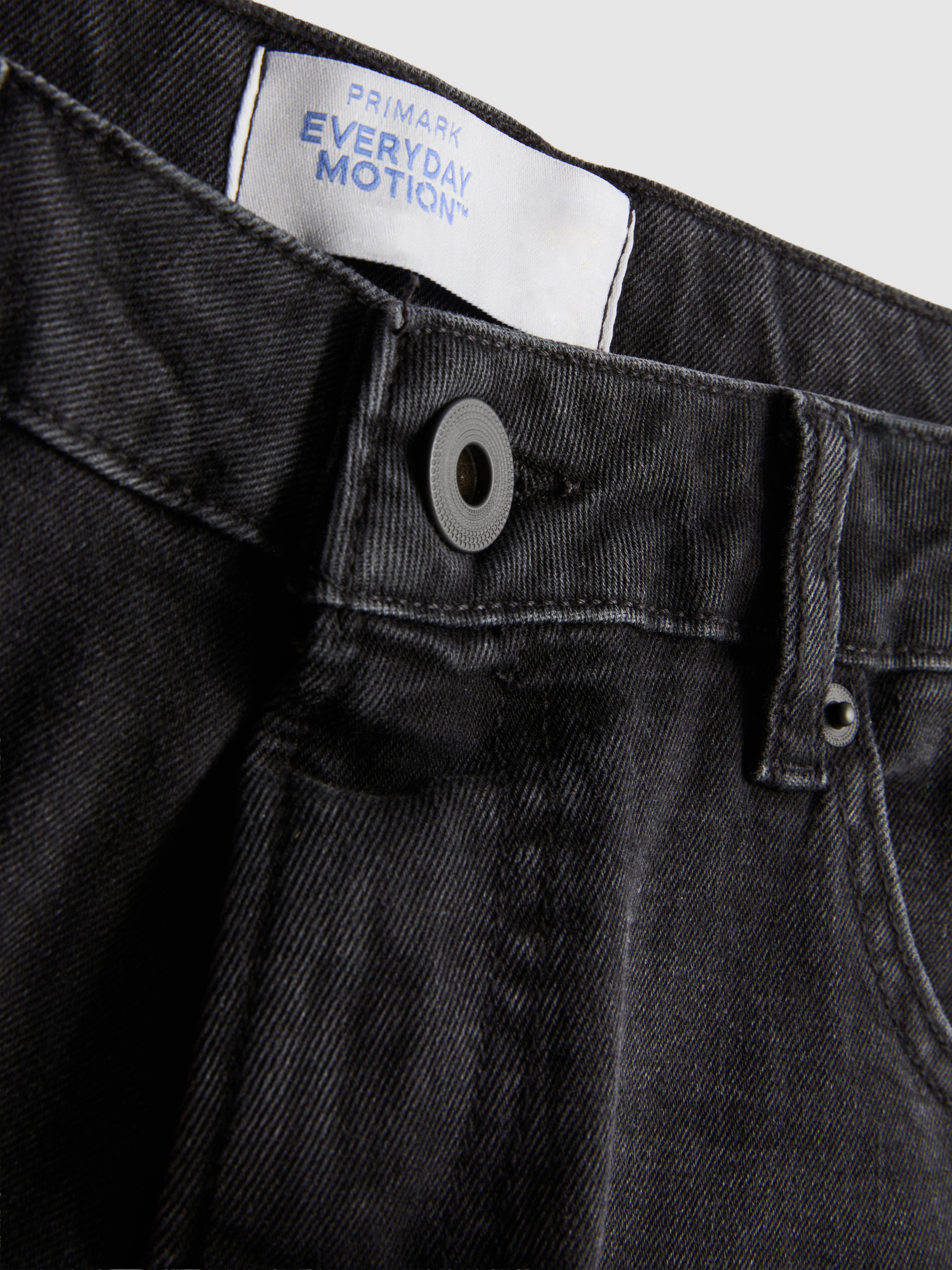 Mid-Rise Slim Fit Jeans - Black