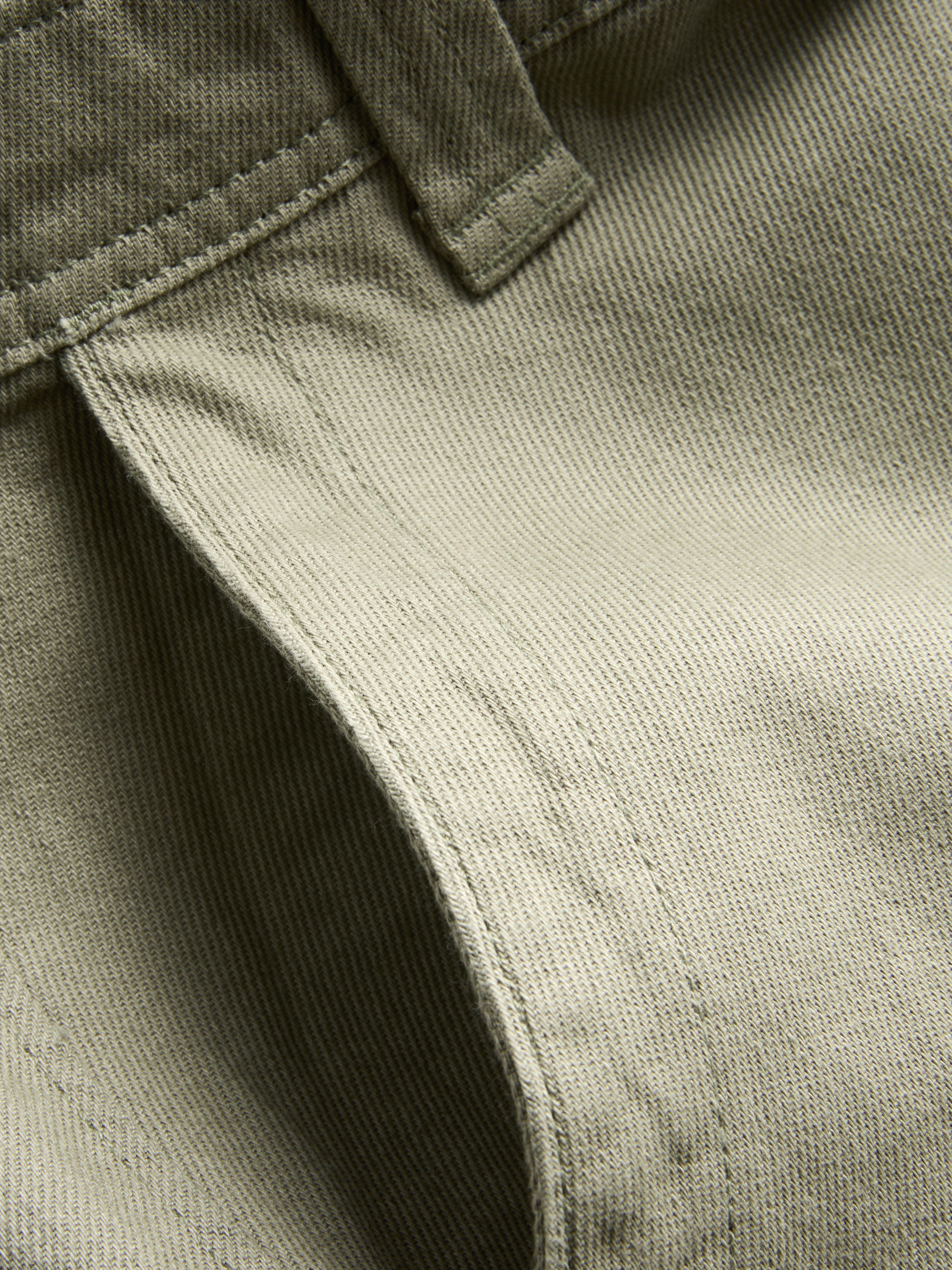 Mid-Rise Baggy Chinos - Olive