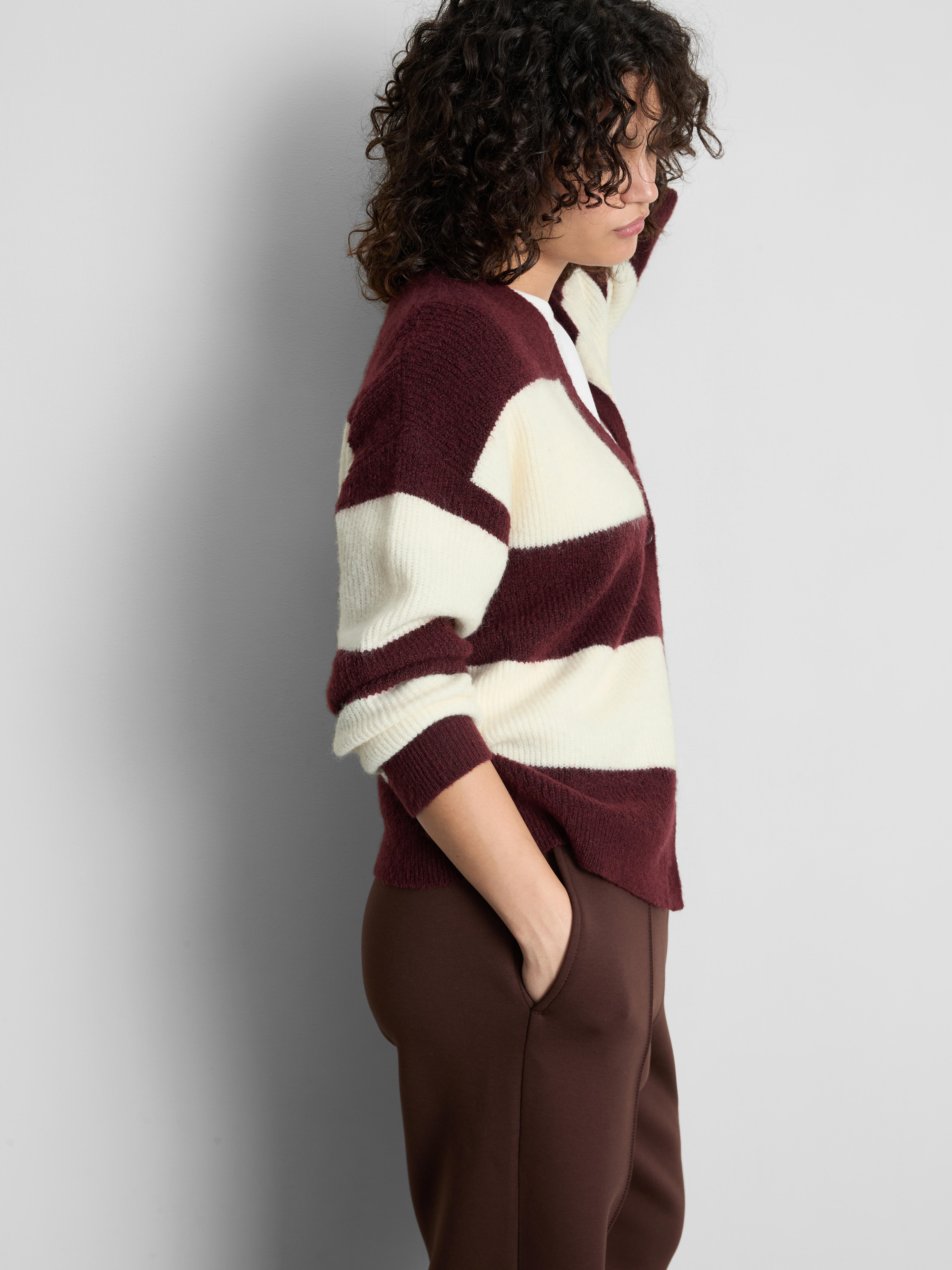 Soft Rib V-Neck Cardigan - Burgundy