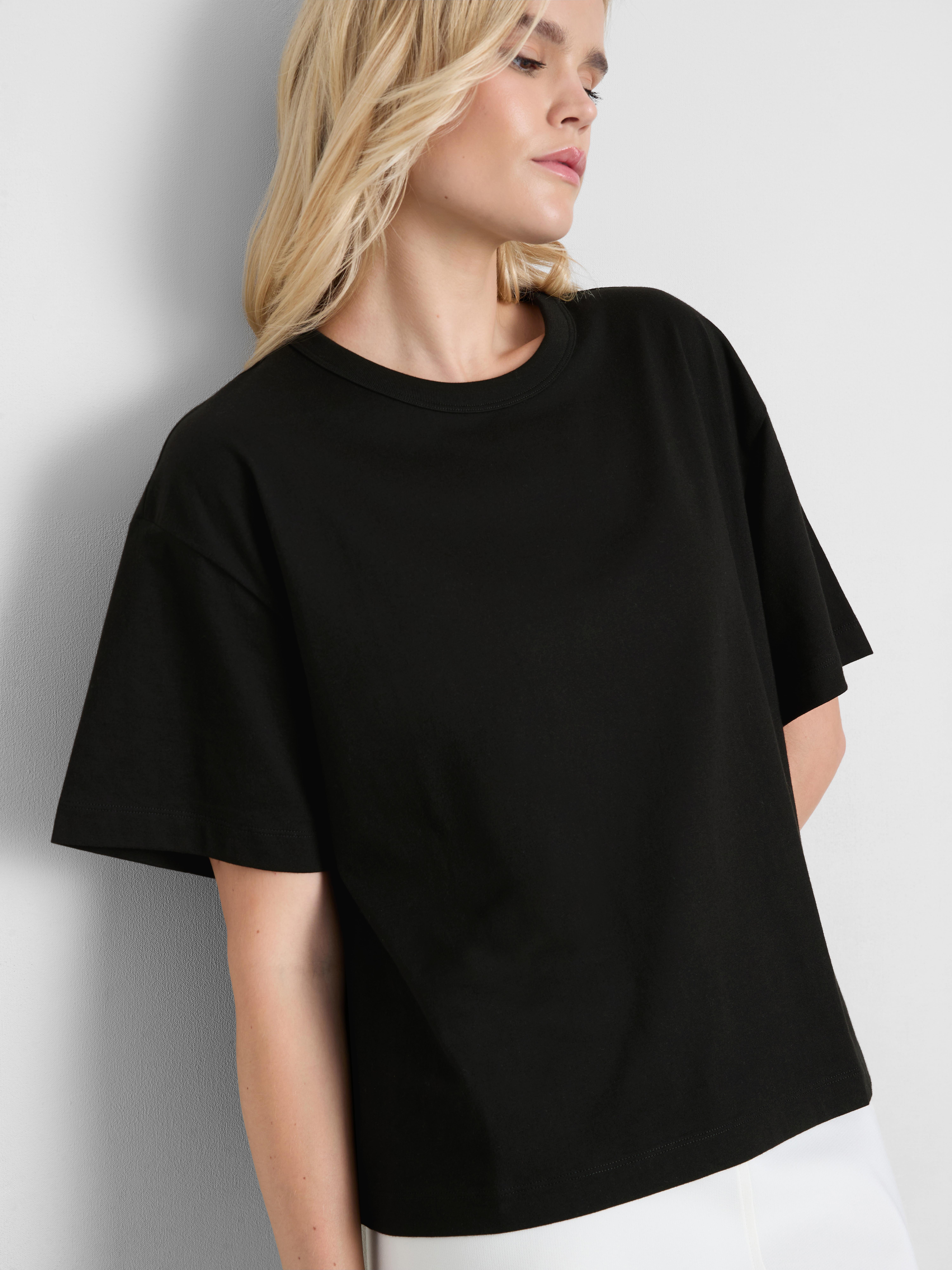 Boxy Fit T-Shirt - Black