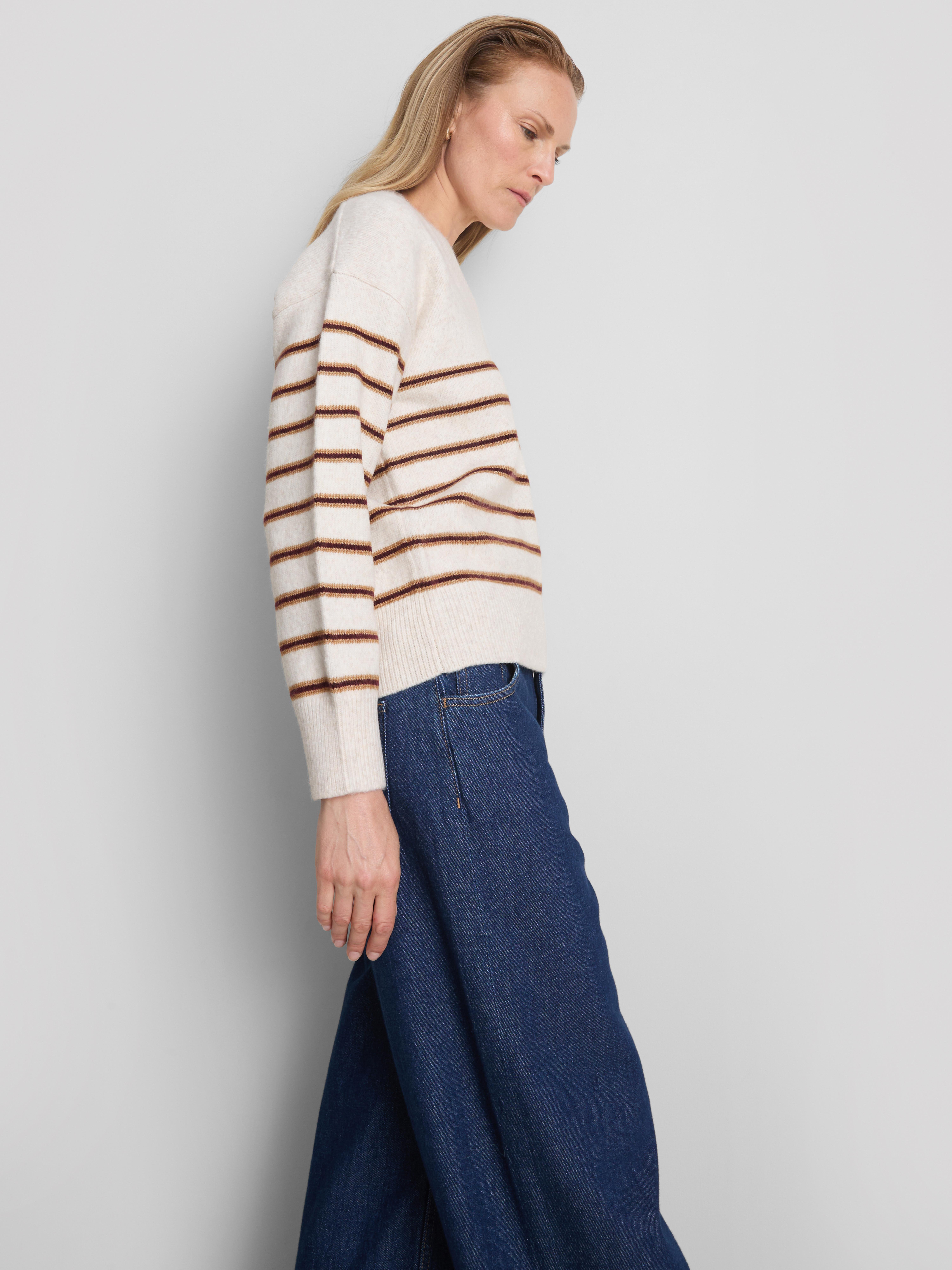 Knitted V-Neck Sweater - Ivory