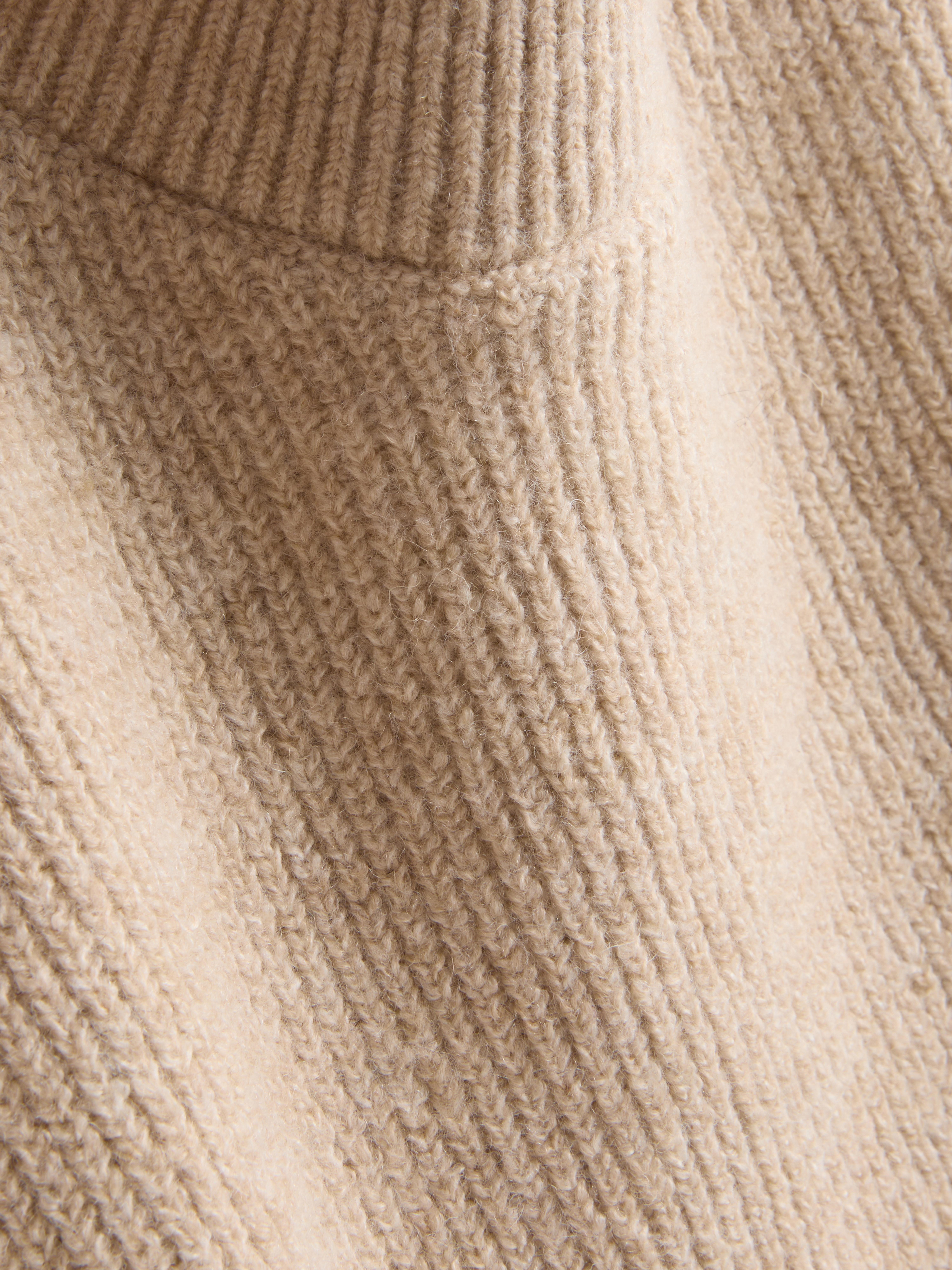 Rib-Knit Bib - Oatmeal