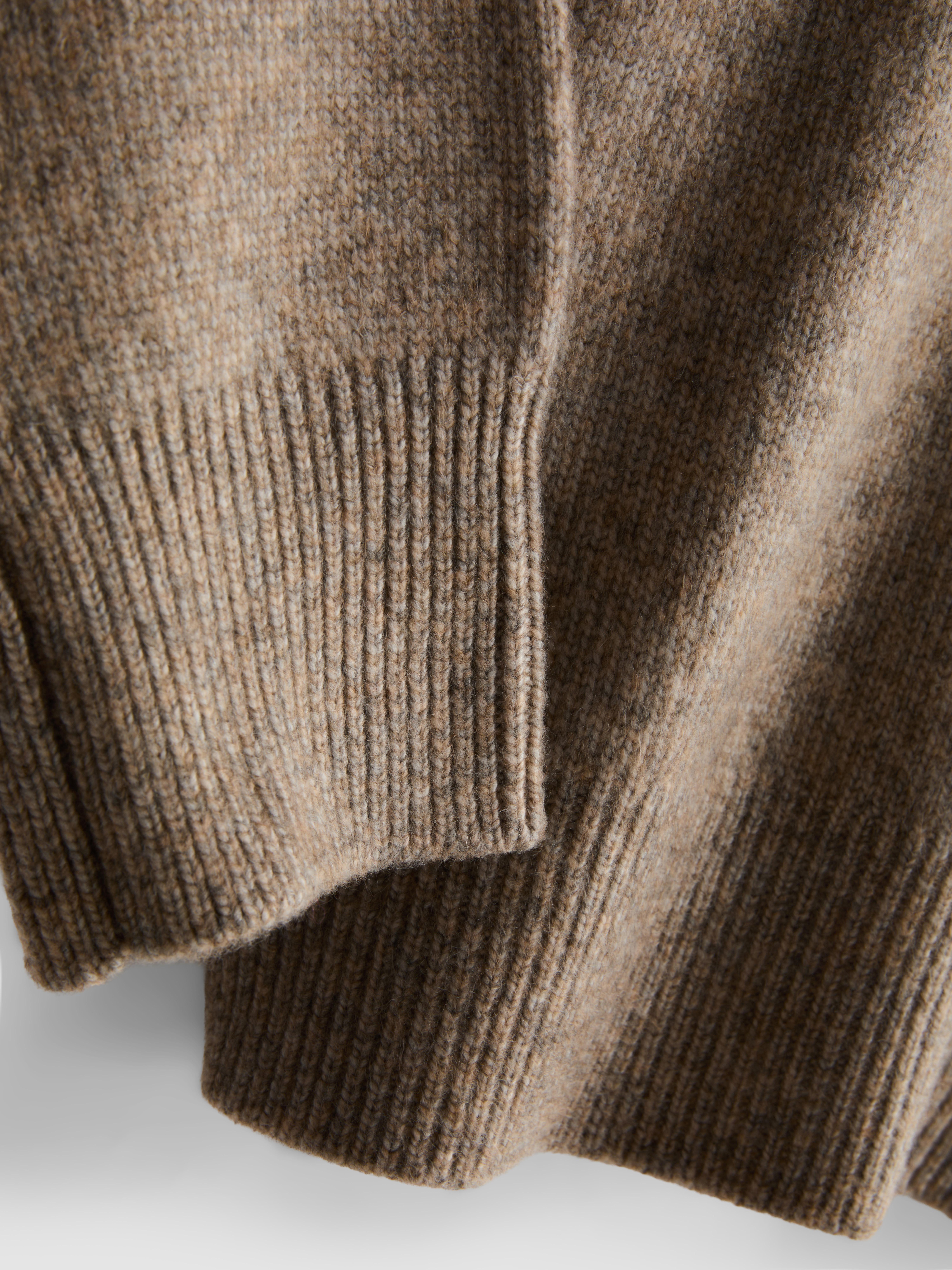 Knitted V-Neck Sweater - Oatmeal