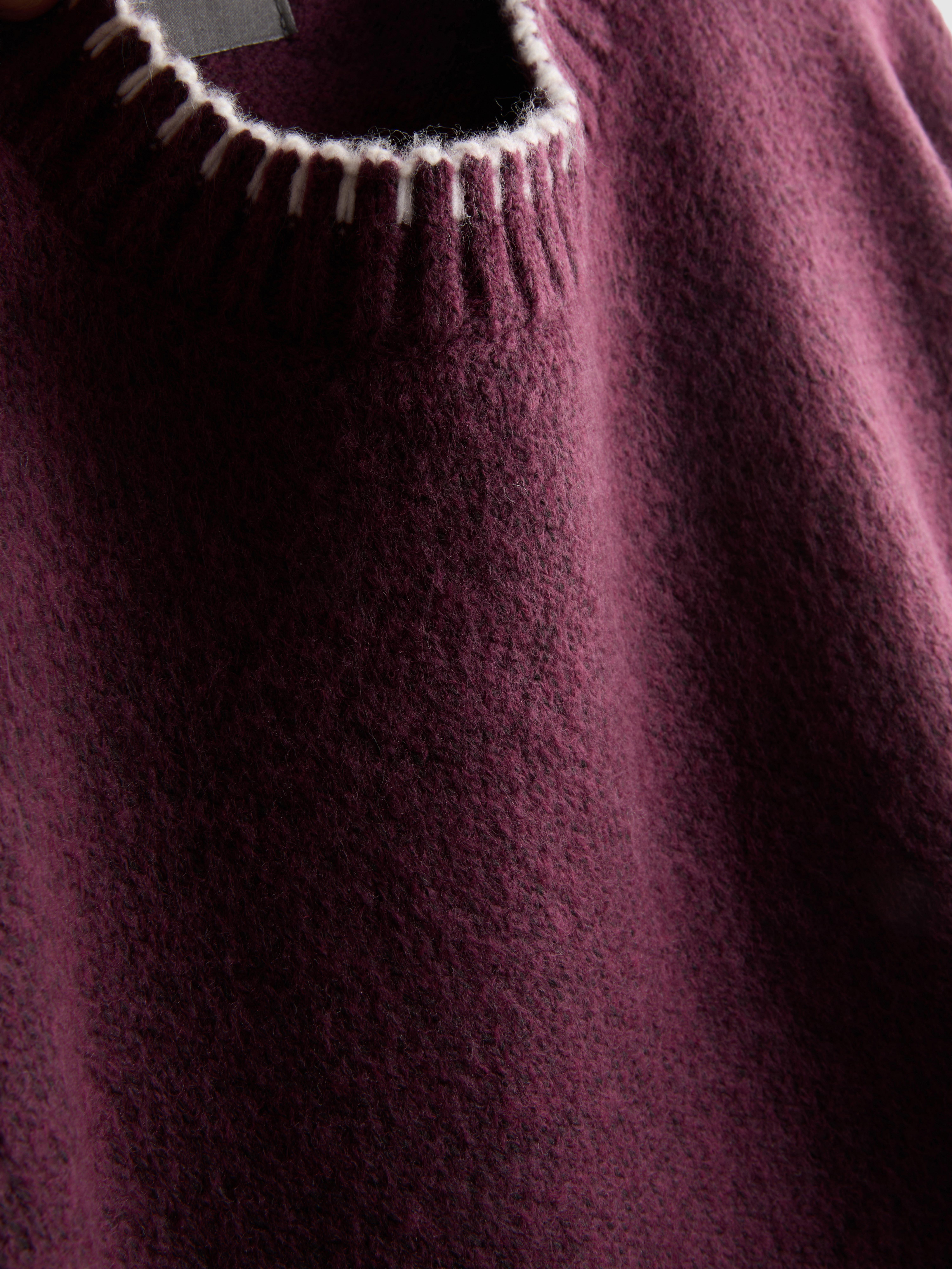 Knitted Stitch-Detail Crewneck Sweater - Burgundy