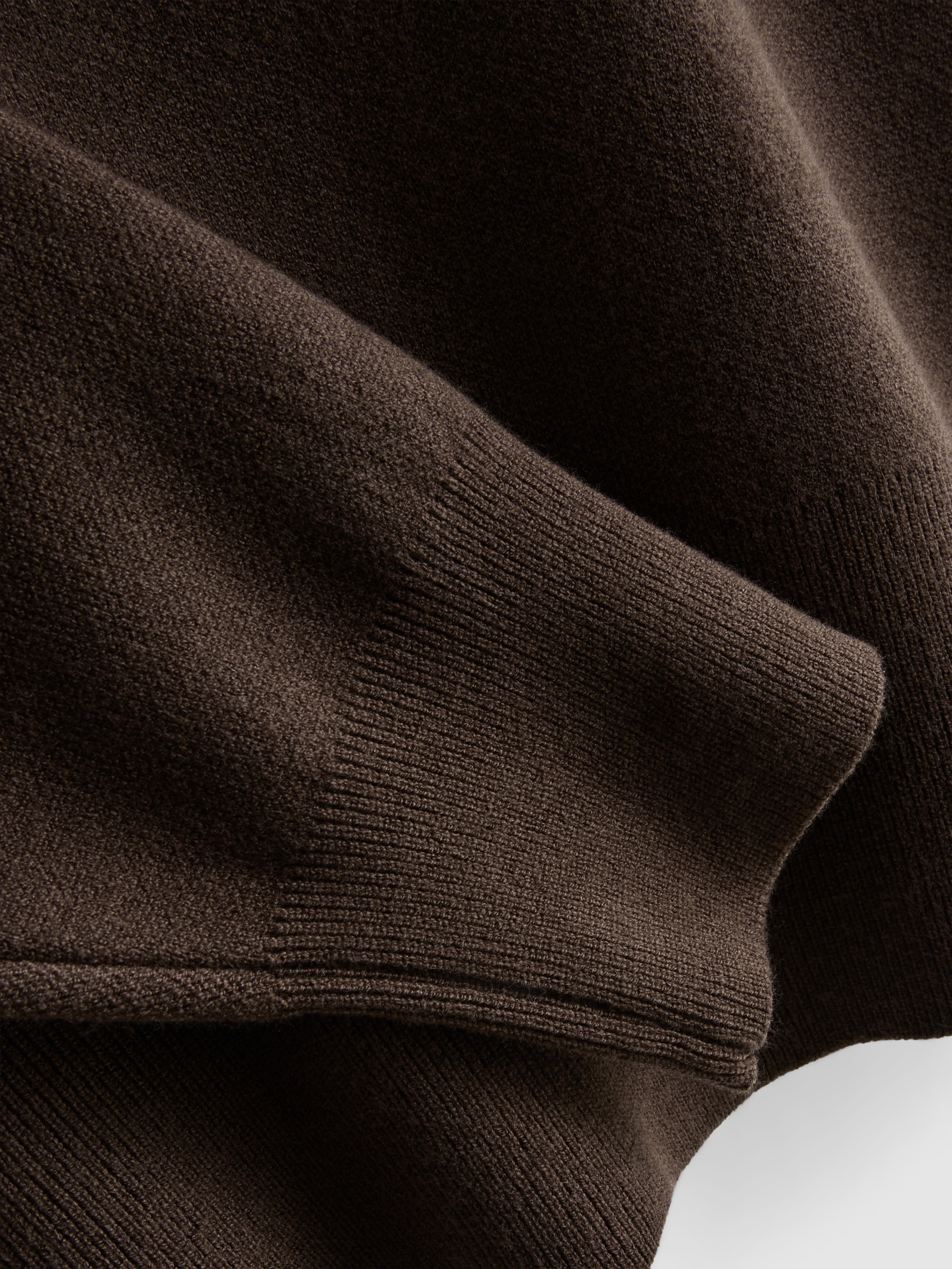 Knitted Crewneck Slogan Sweater - Brown
