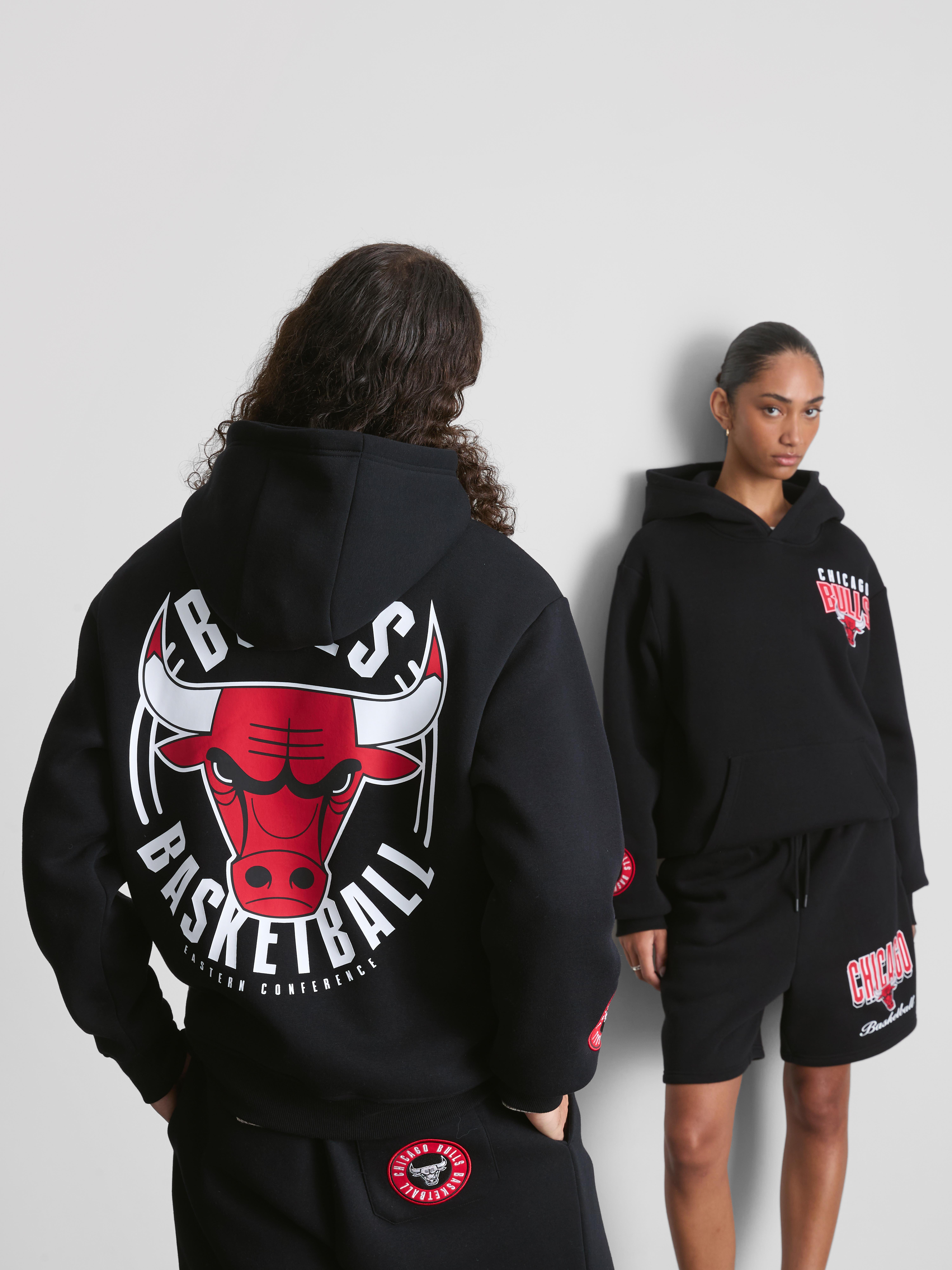 NBA Chicago Bulls Cotton-Rich Hoodie - Black