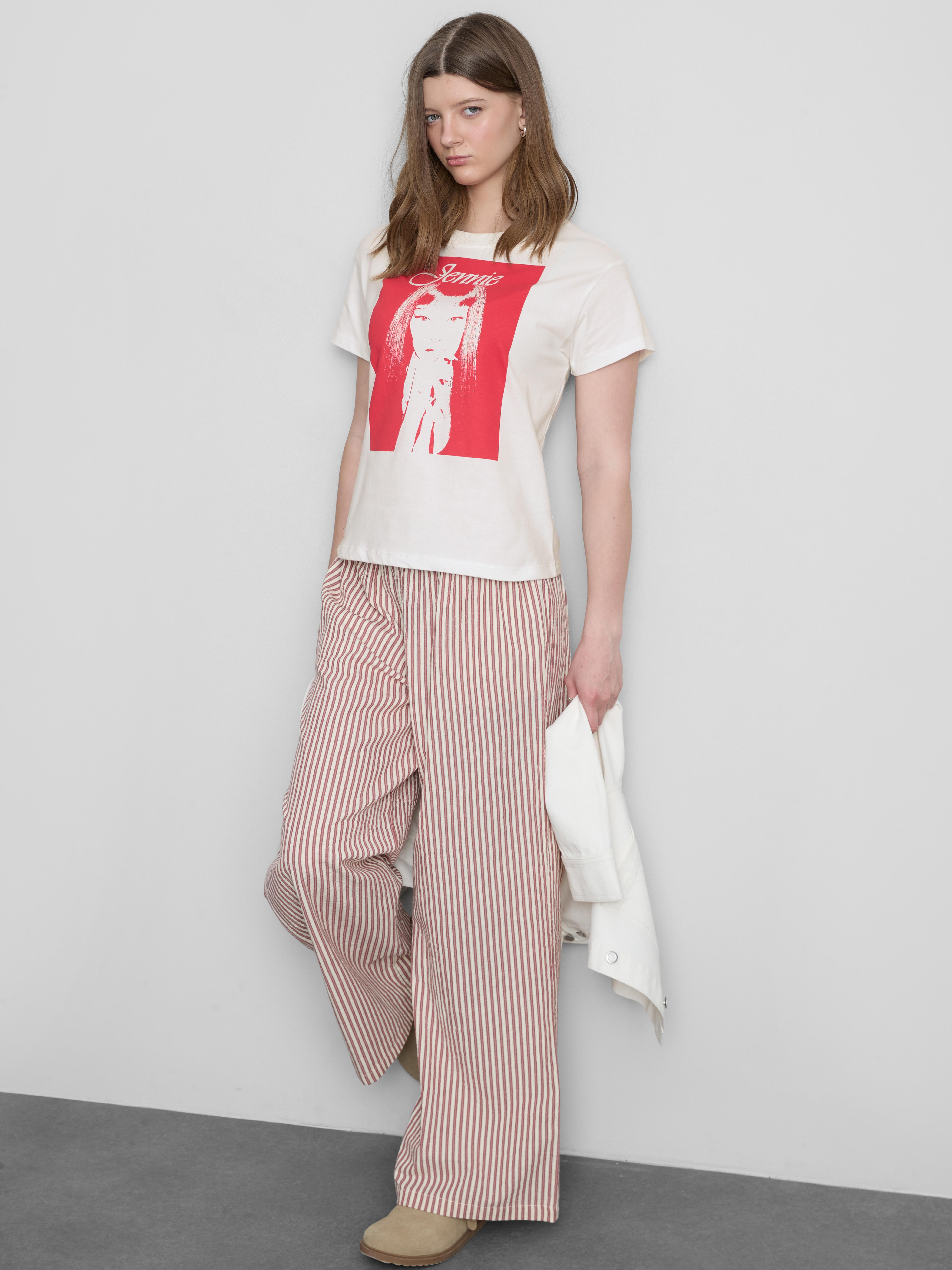 Jennie Cotton Graphic Tee - White
