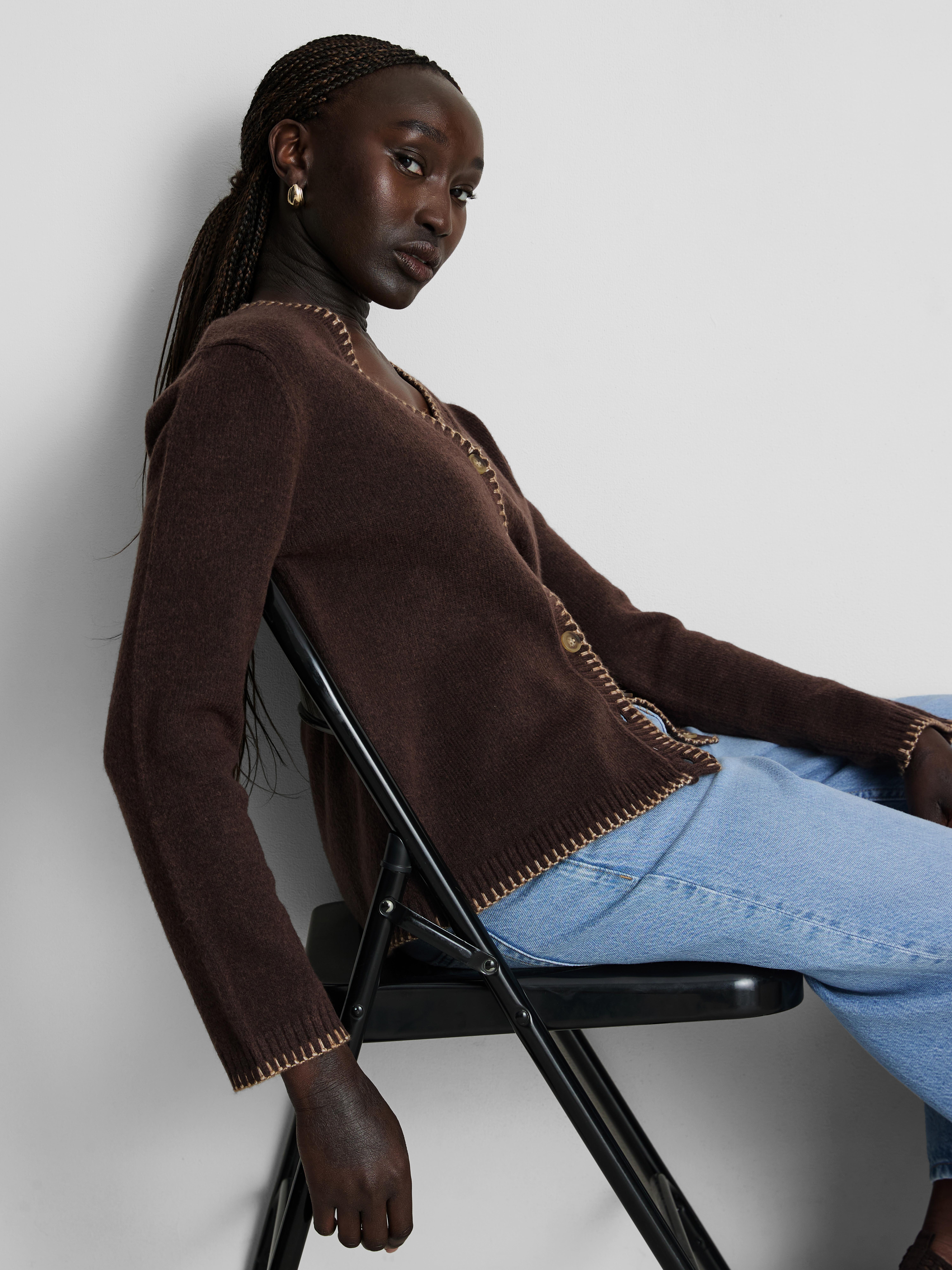 Halo Stitch V-Neck Cardigan - Chocolate