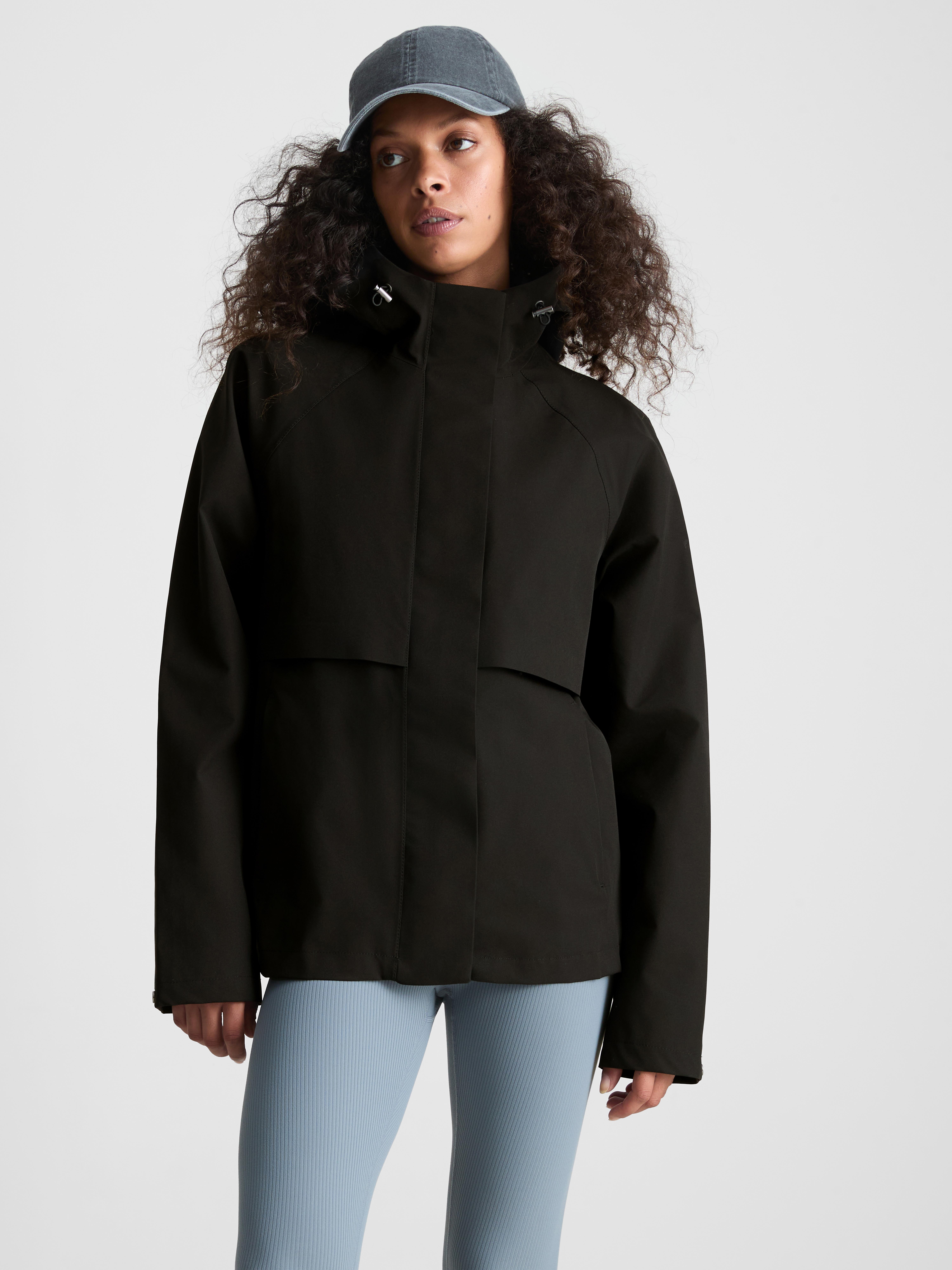 Short Raglan-Sleeve Raincoat - Black