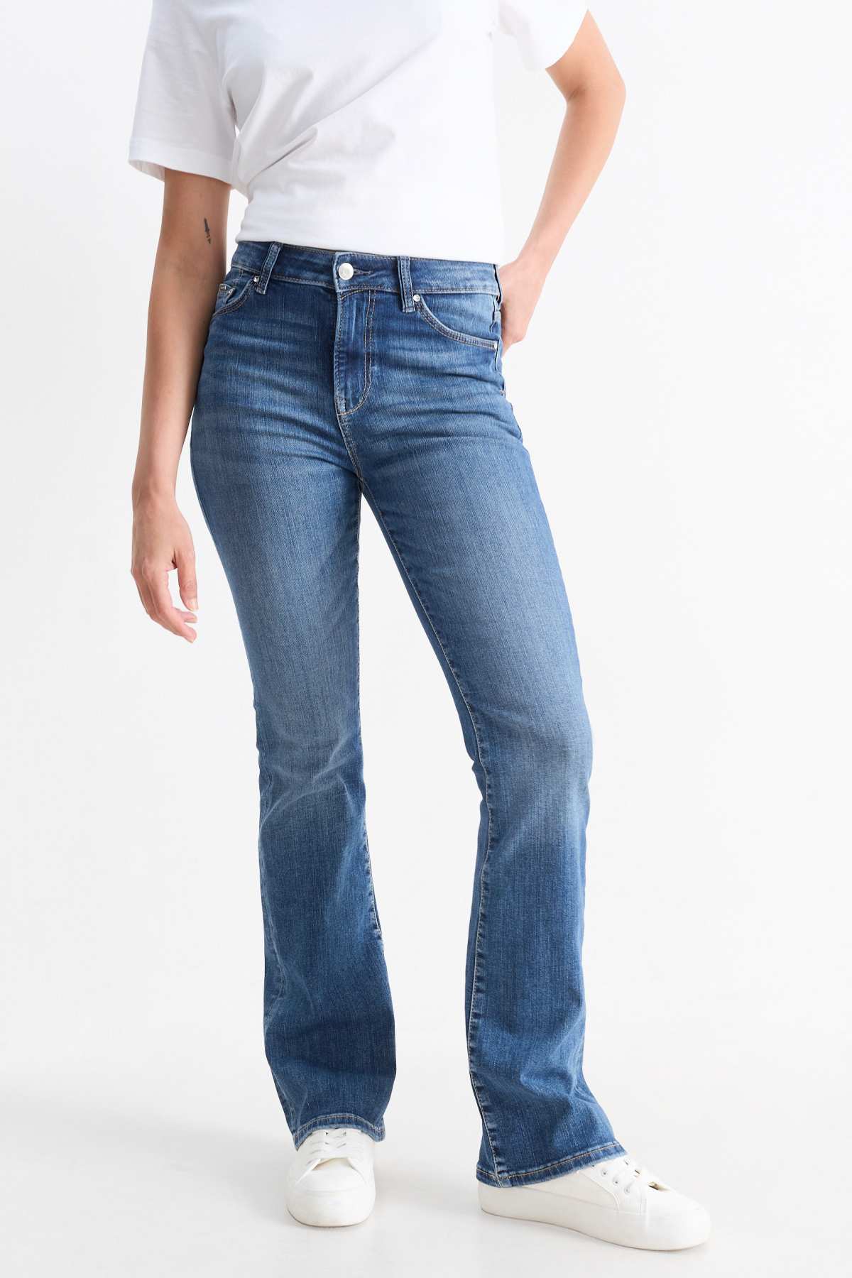 Bootcut jeans - mid-rise waist - LYCRA® - blue denim